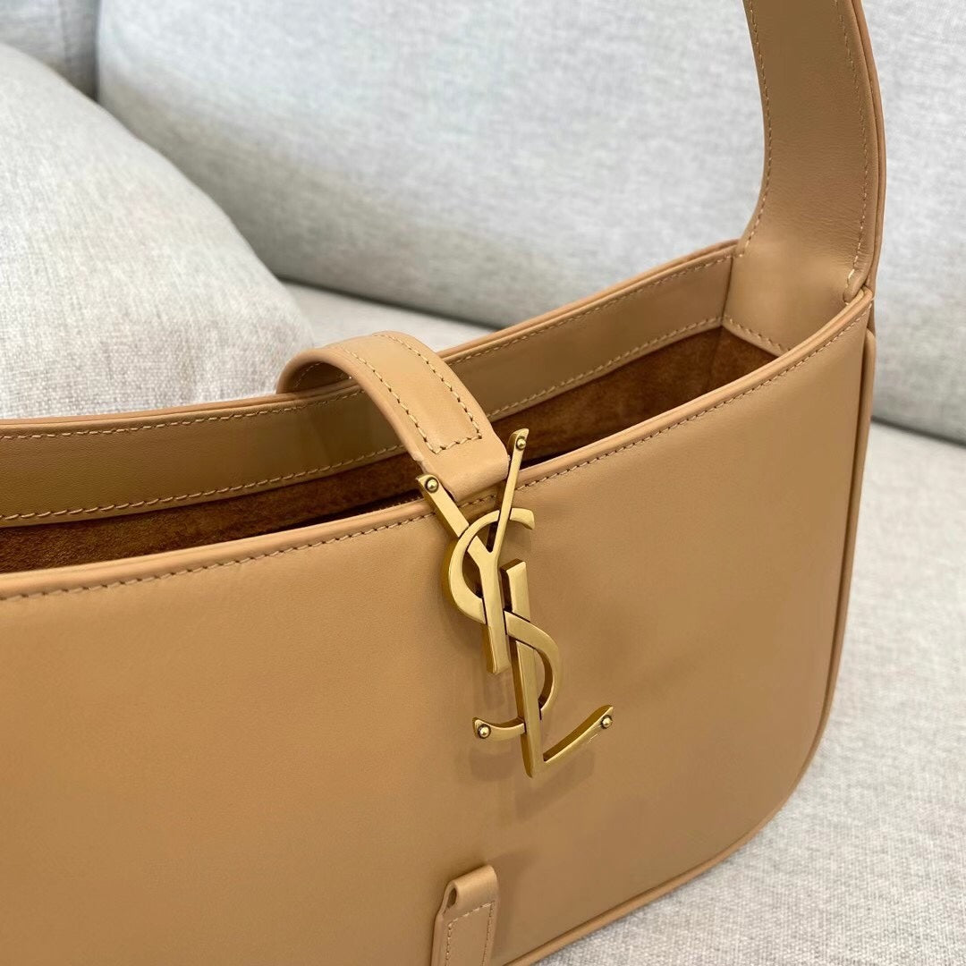 Y Le 5 A 7  Hobo Bag - Top Club