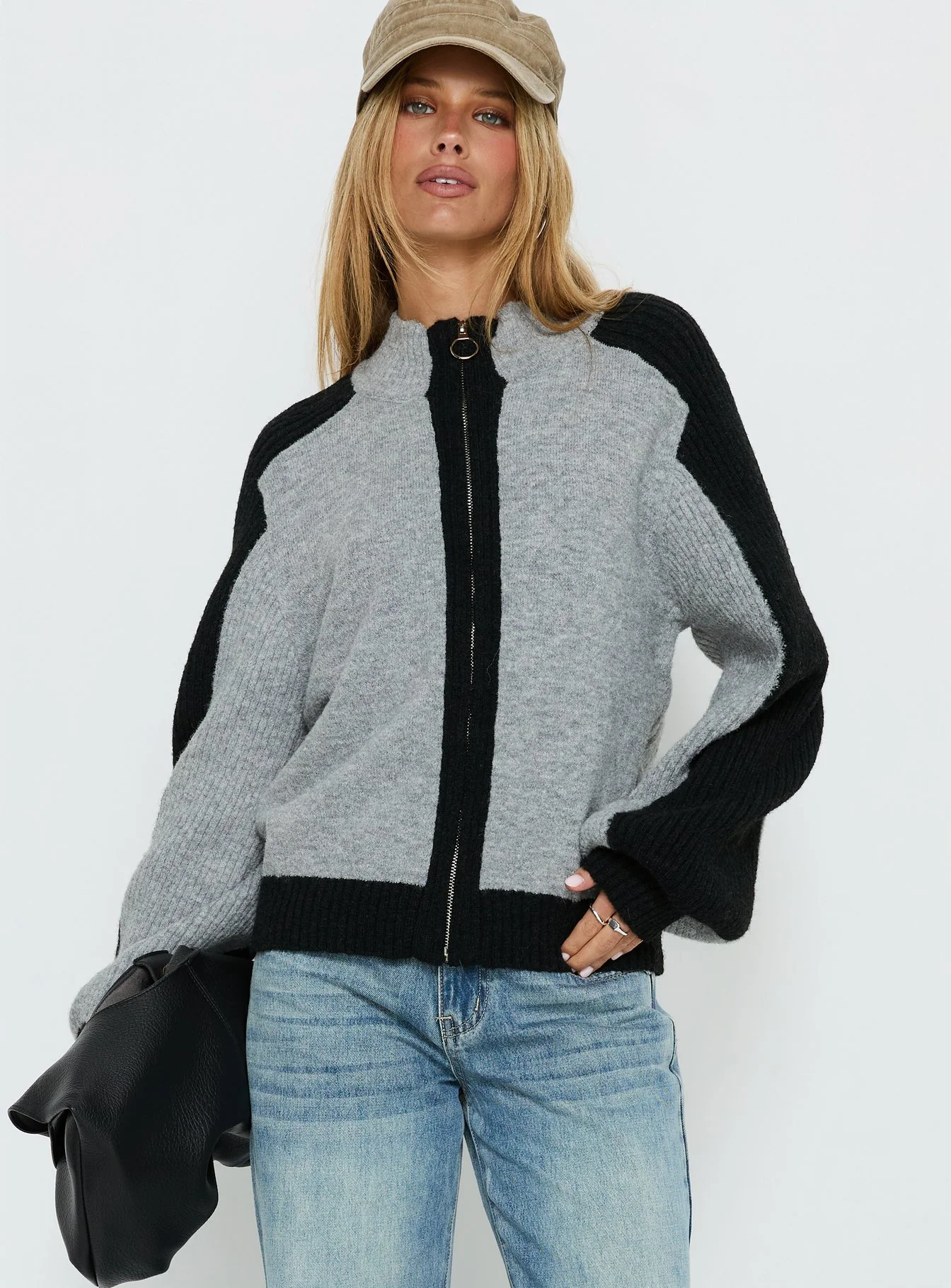 Asrar Jumper Grey / Black