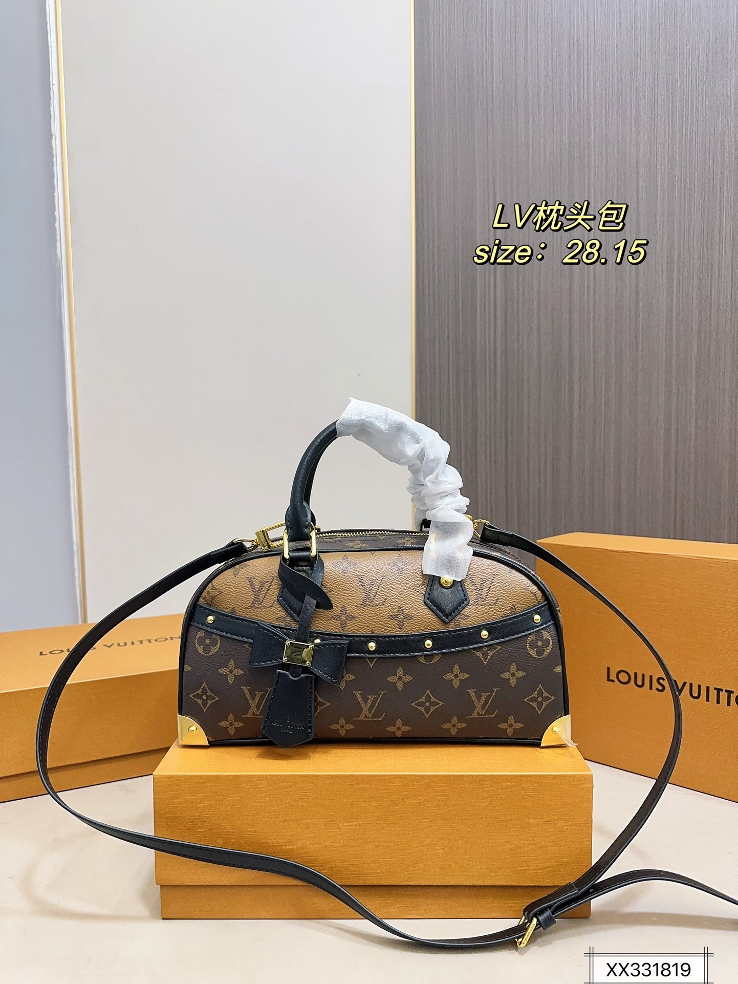 Louis new arrival bag size??28*15 cm - Top Club