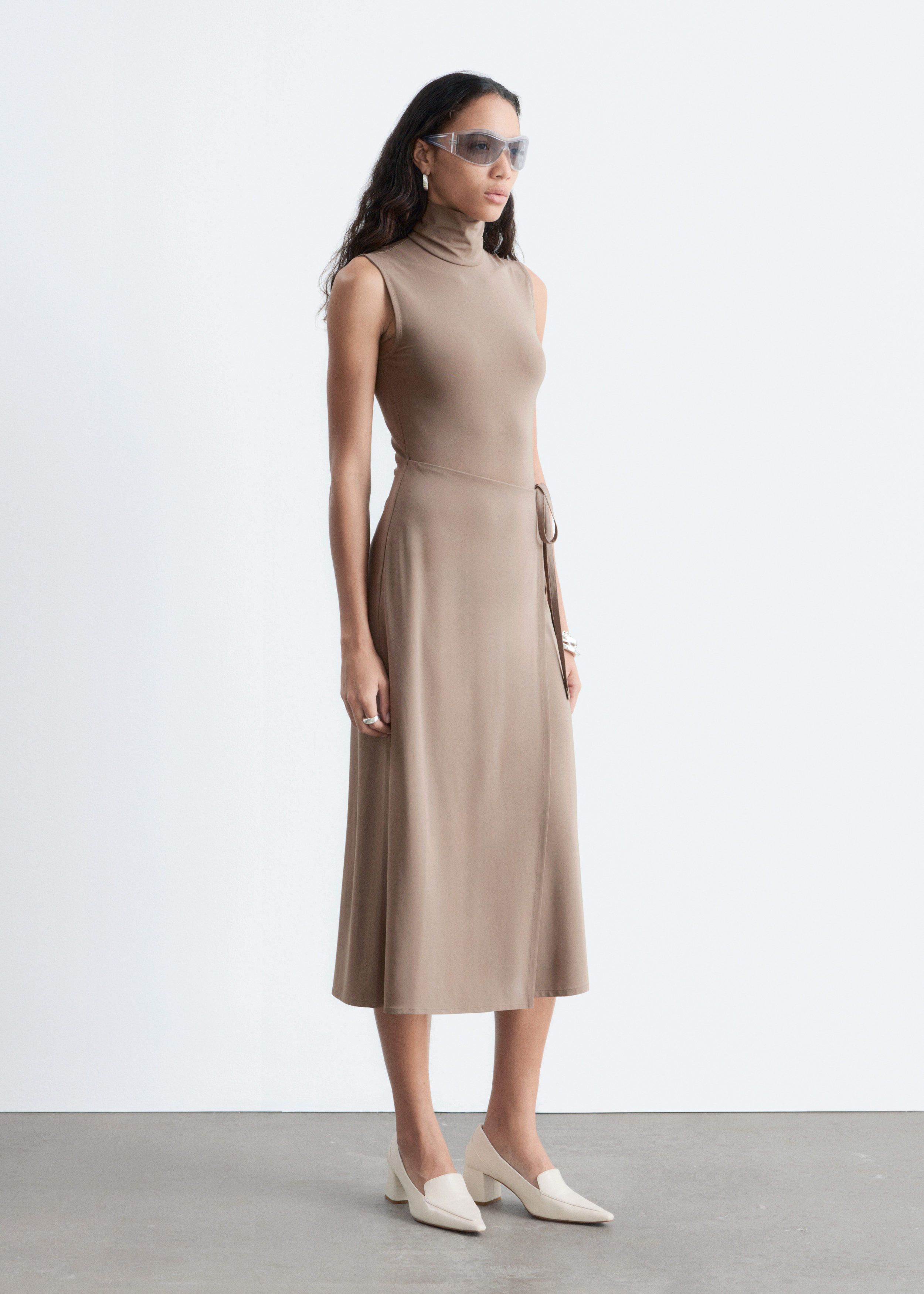 & Other Stories SLEEVELESS TURTLENECK MIDI DRESS