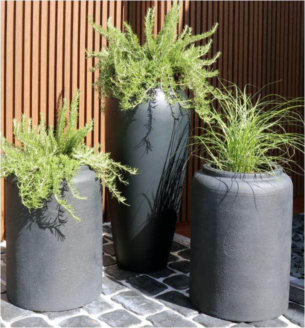 Plantenpot Hobro M black Ø37 x H80 cm