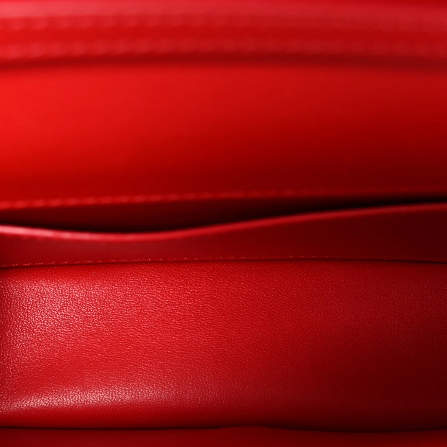 Calfskin Enamel Vlogo Small Loco Shoulder Bag Rouge Pur - Top Club