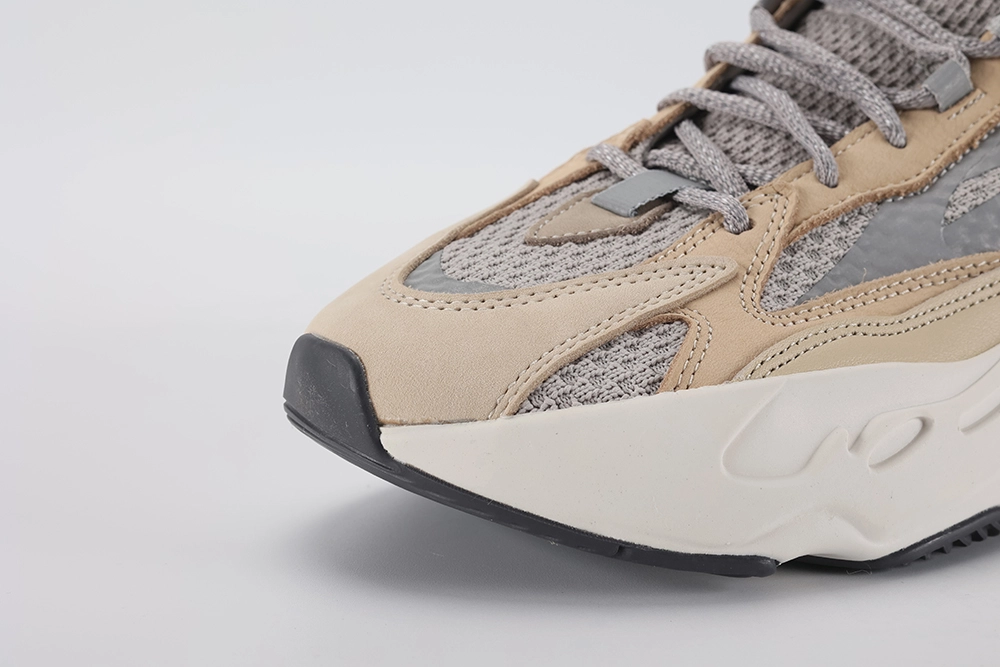 Yeezy Replica 700 V2 - Sneaker Replica Workshop