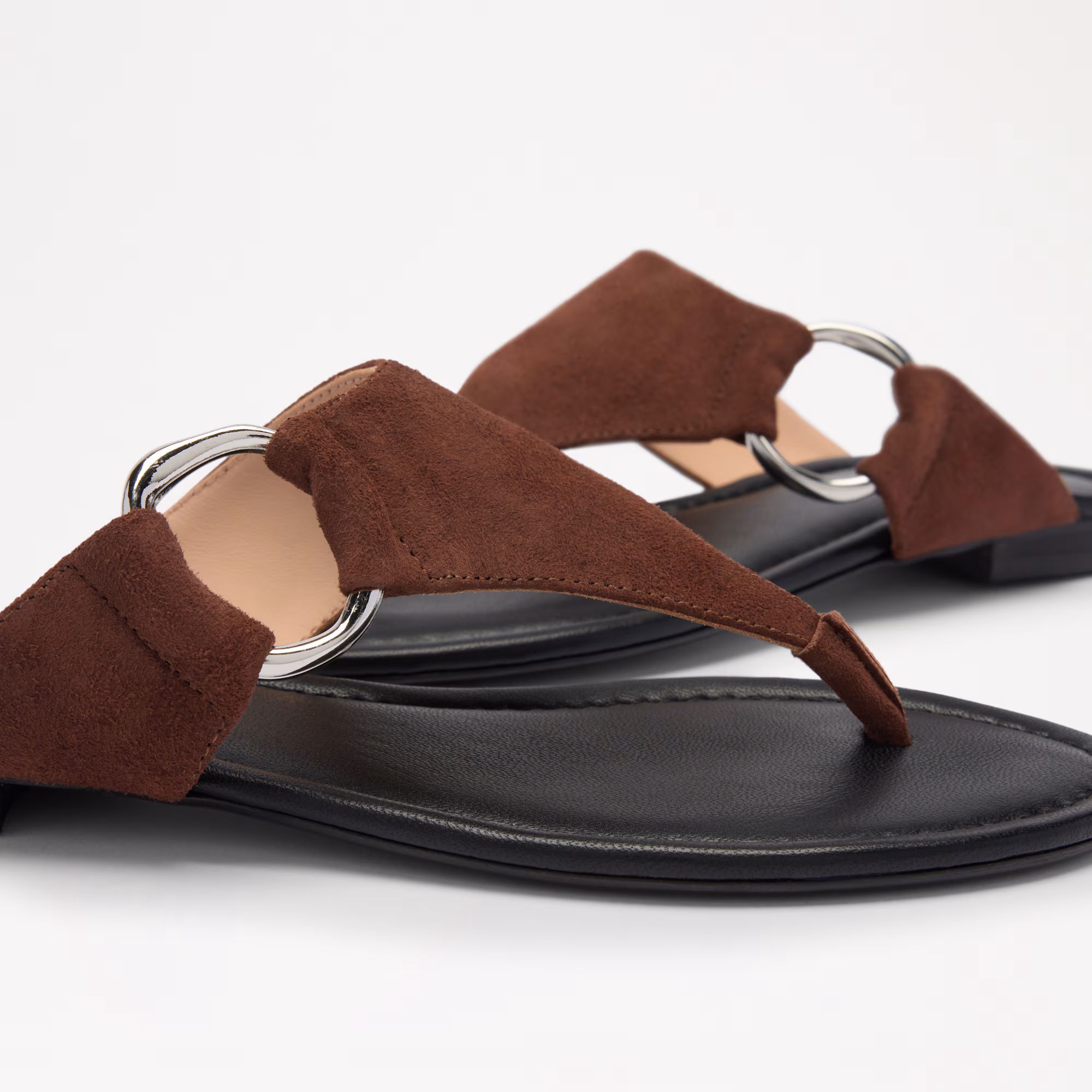 CambeckHardware Thong Sandal