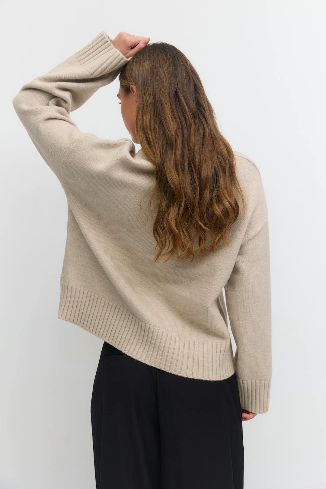 Gina Tricot crew neck knitted sweater