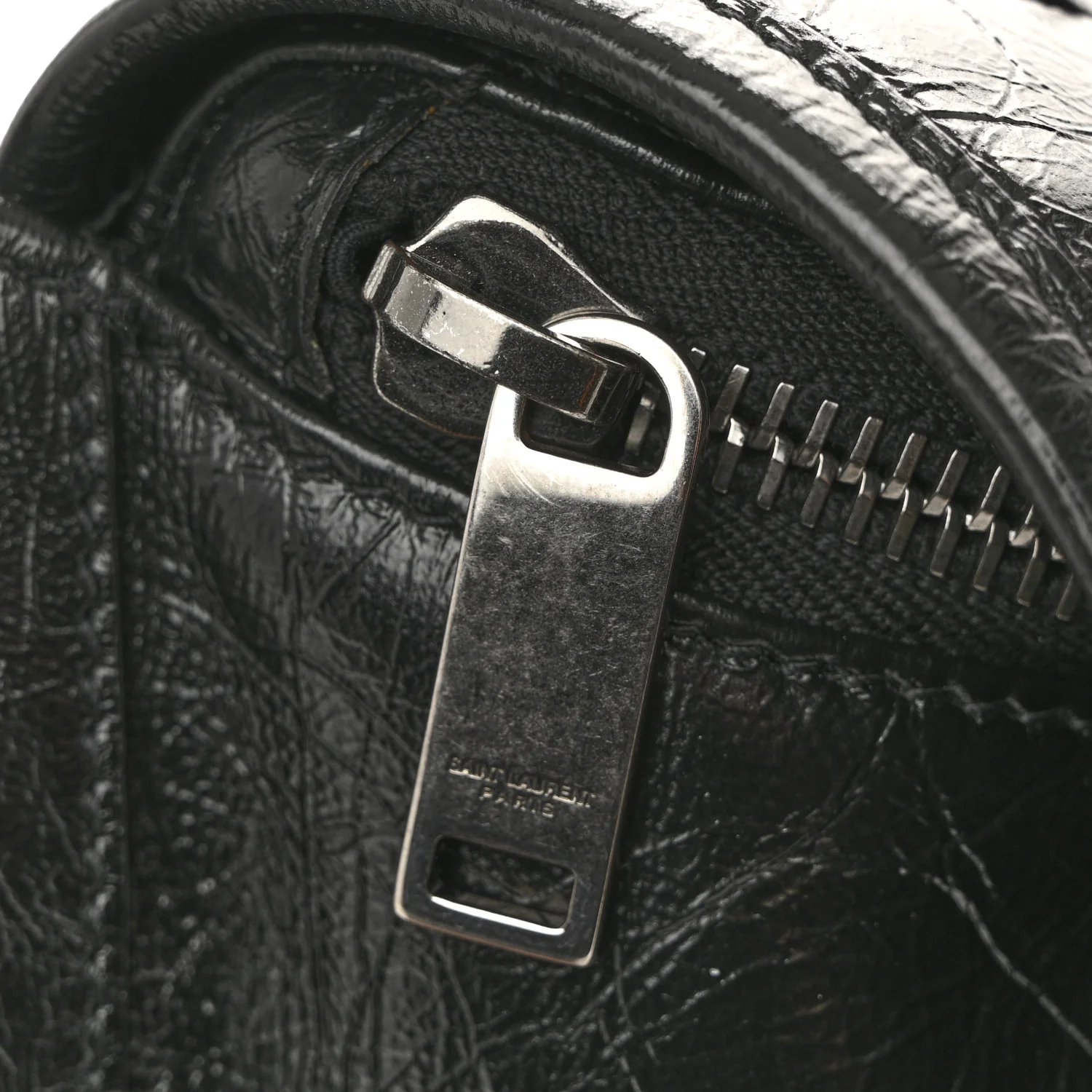 Crinkled Calfskin Matelasse Monogram Niki Body Bag Black - Top Club