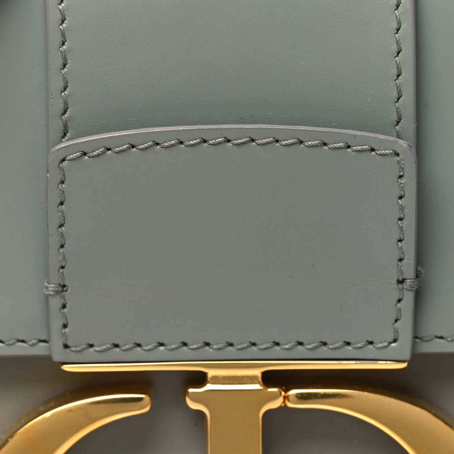 Box Calfskin 30 Montaigne Box Bag Gray - Top Club