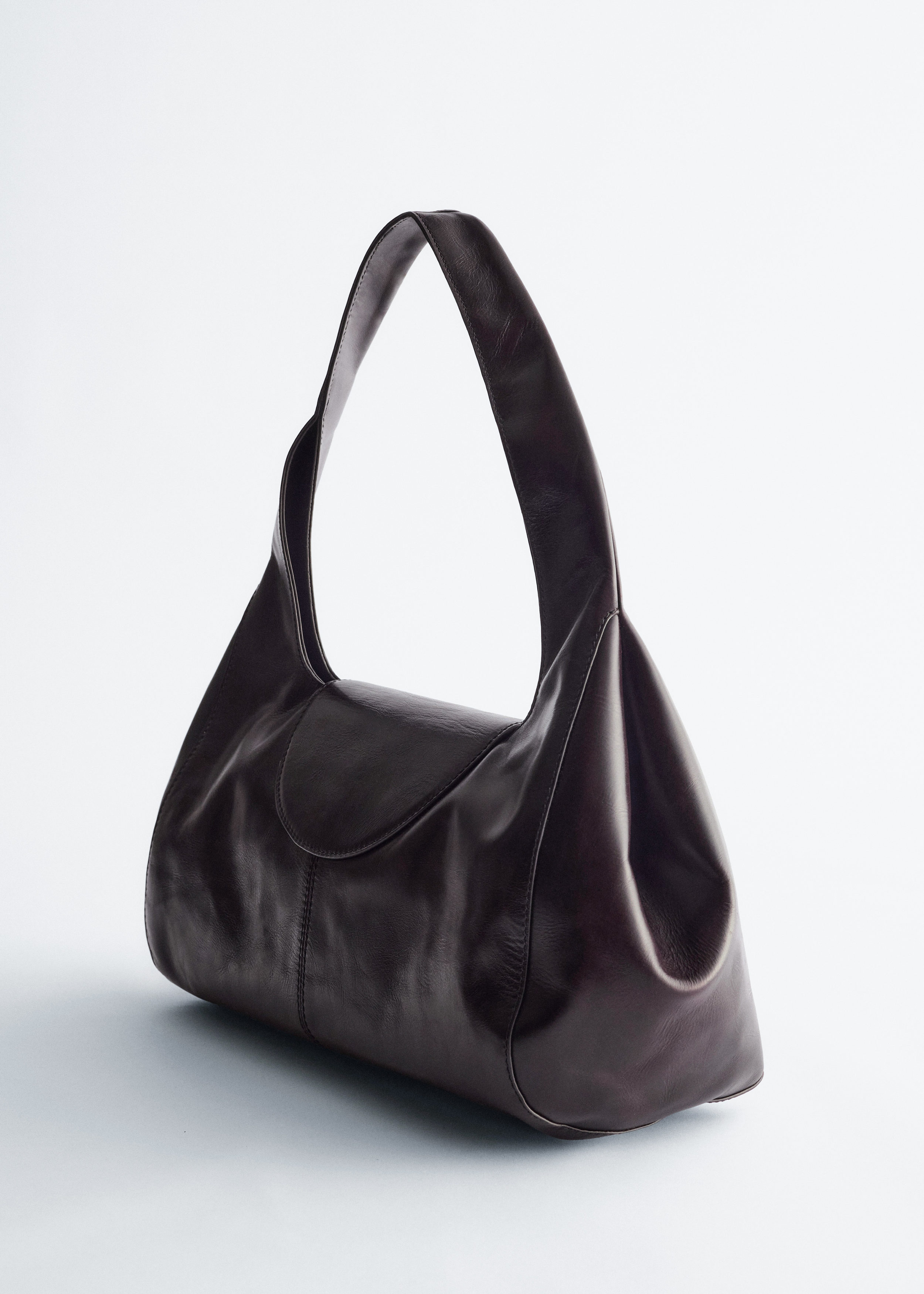 & Other Stories CURVED LEATHER SHOULDER BAG