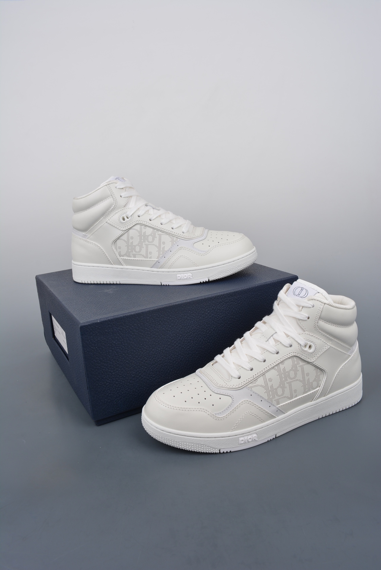 Dior B27 Sneakers High-Top White (AAA High Quality Version) - Sneaker Replica Workshop