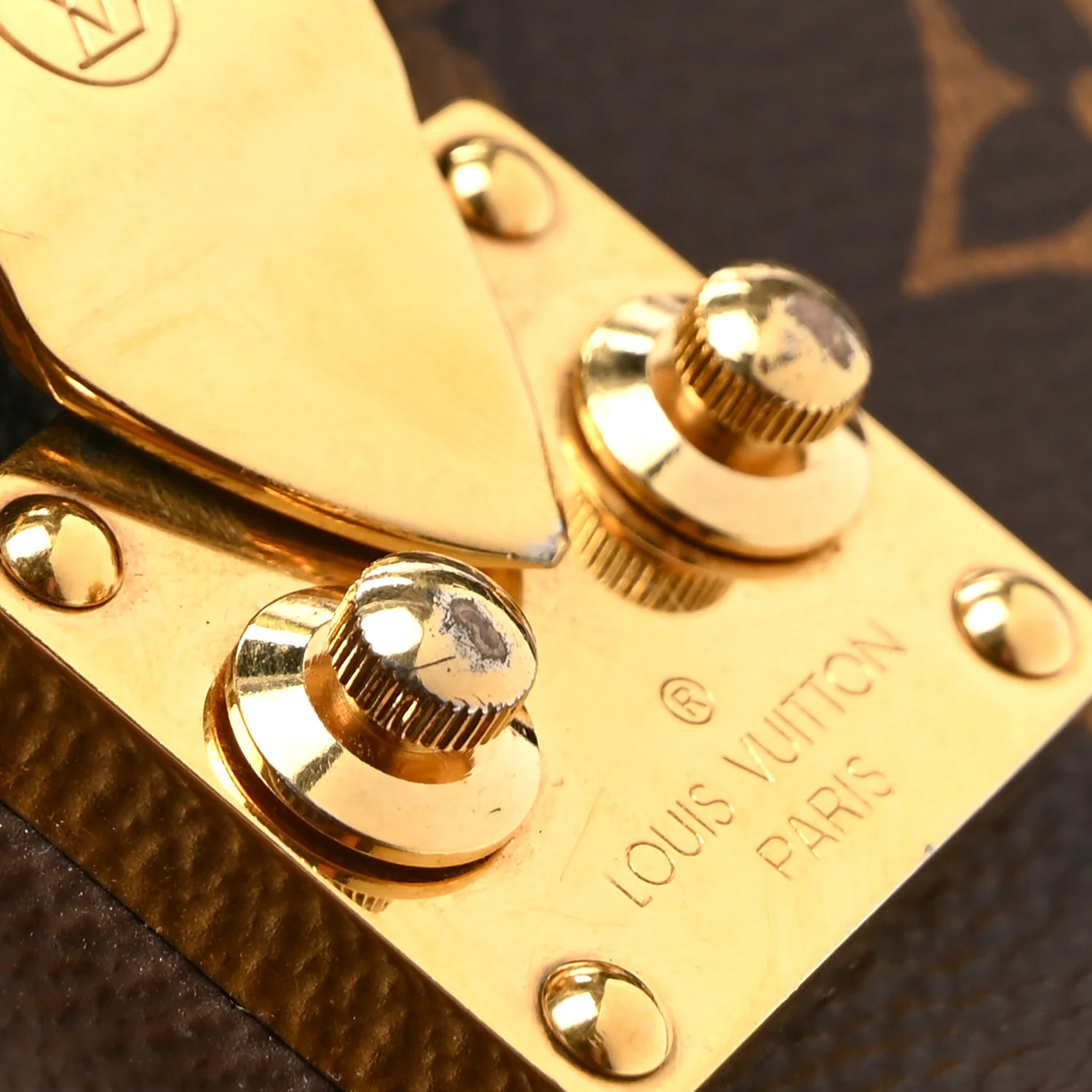 Reverse Monogram Pochette Metis - Top Club