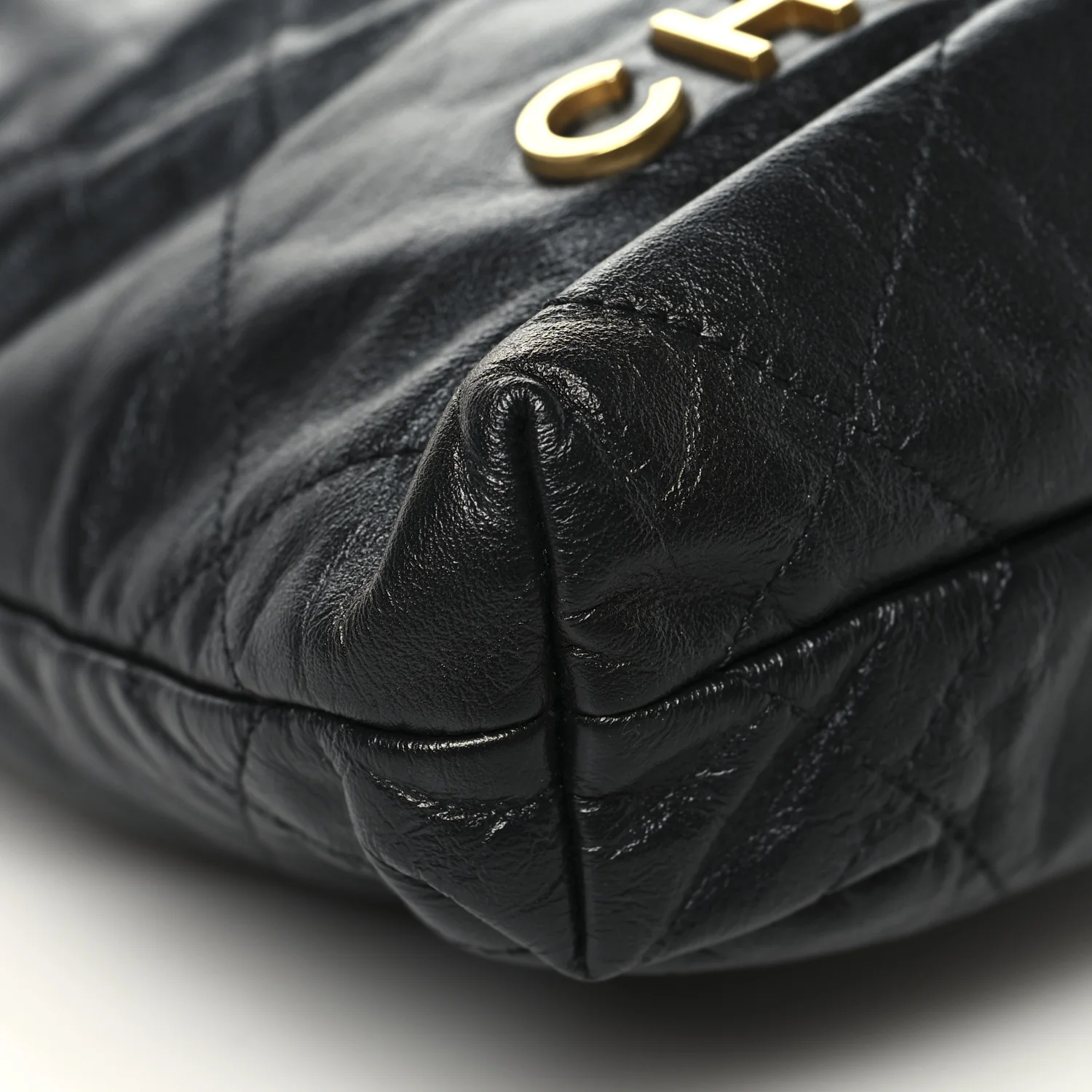 Shiny Calfskin Quilted Mini Chanel 22 Black - Top Club
