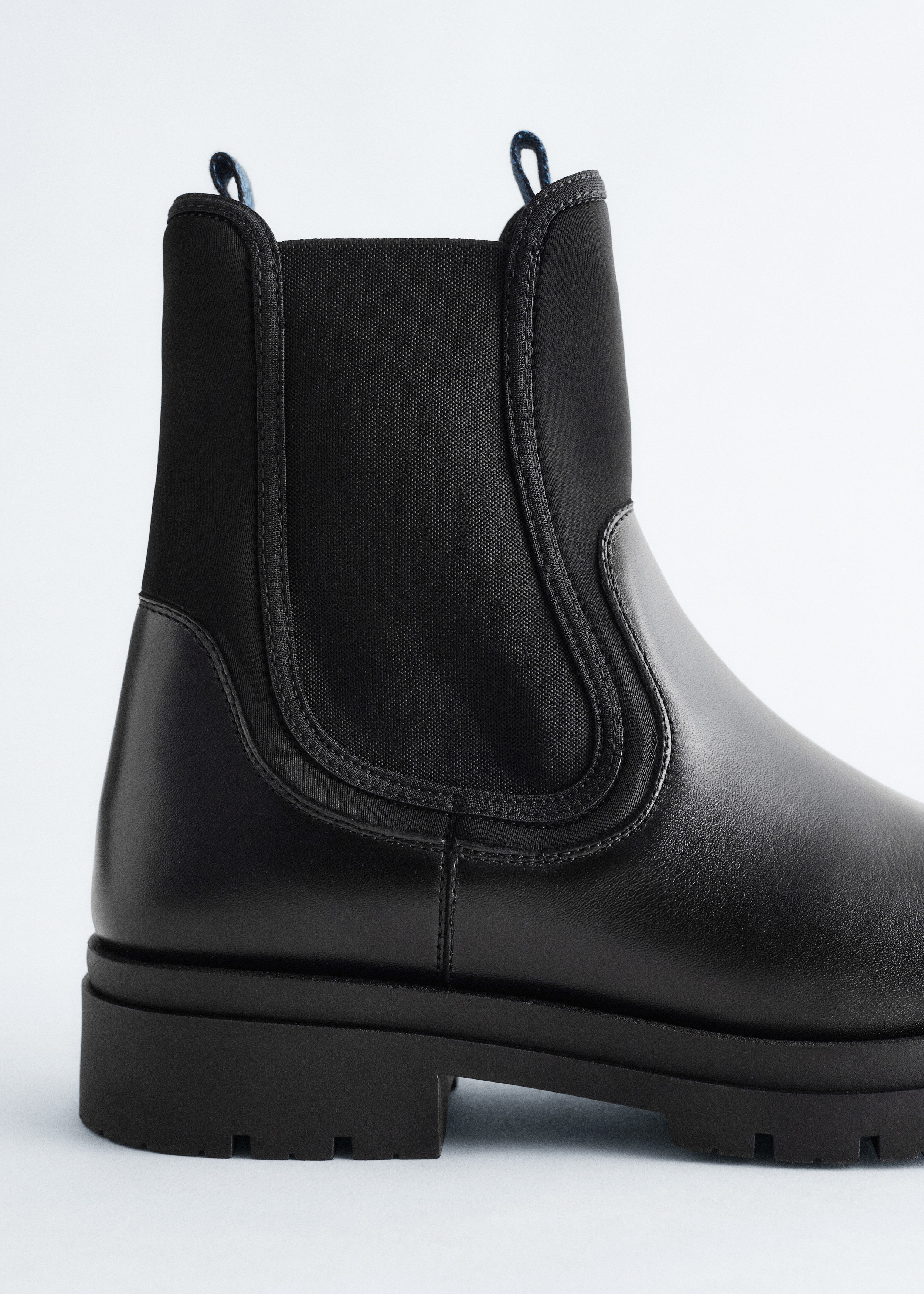 & Other Stories LEATHER CHELSEA BOOTS