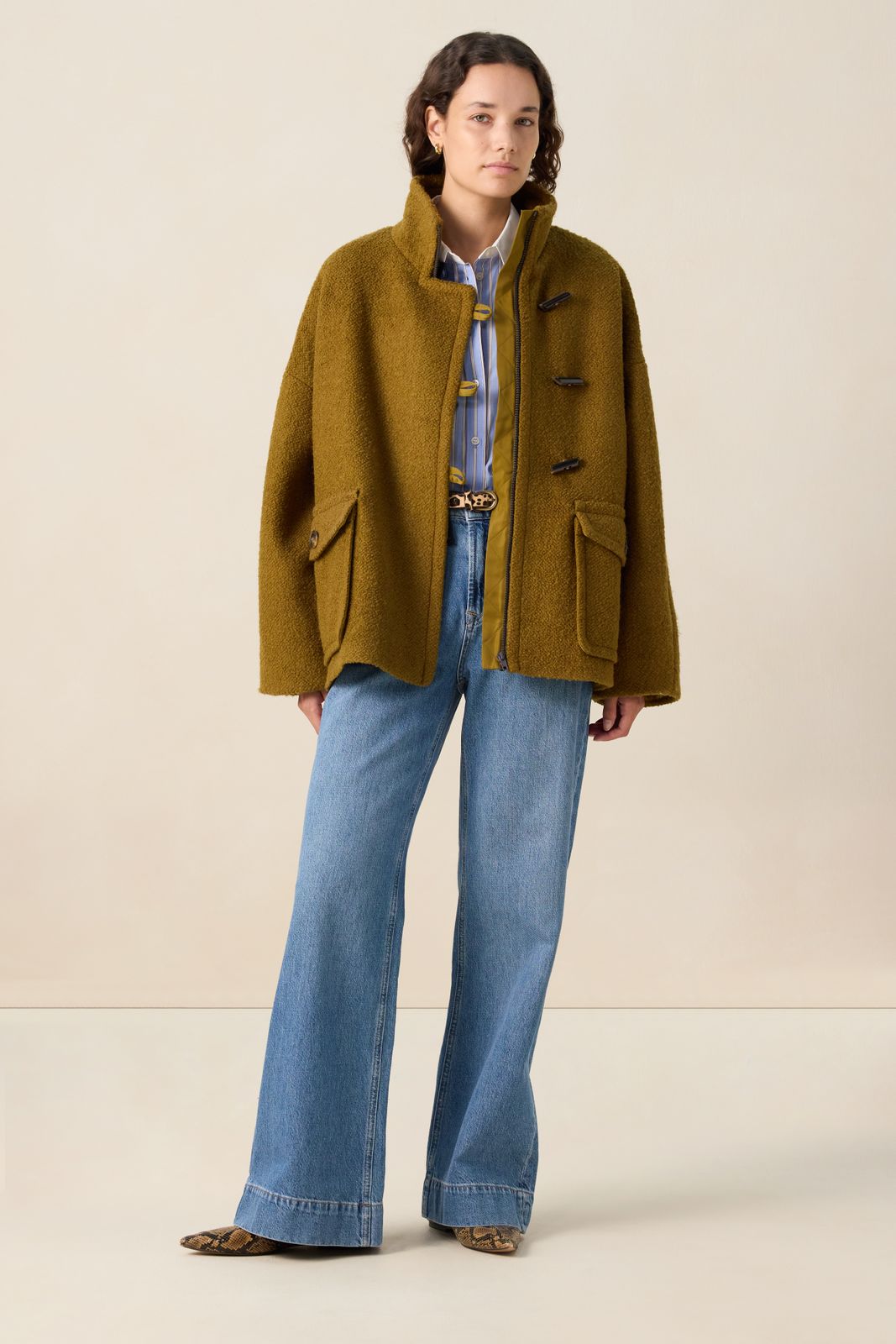 Donkergroene wollen boucle jas