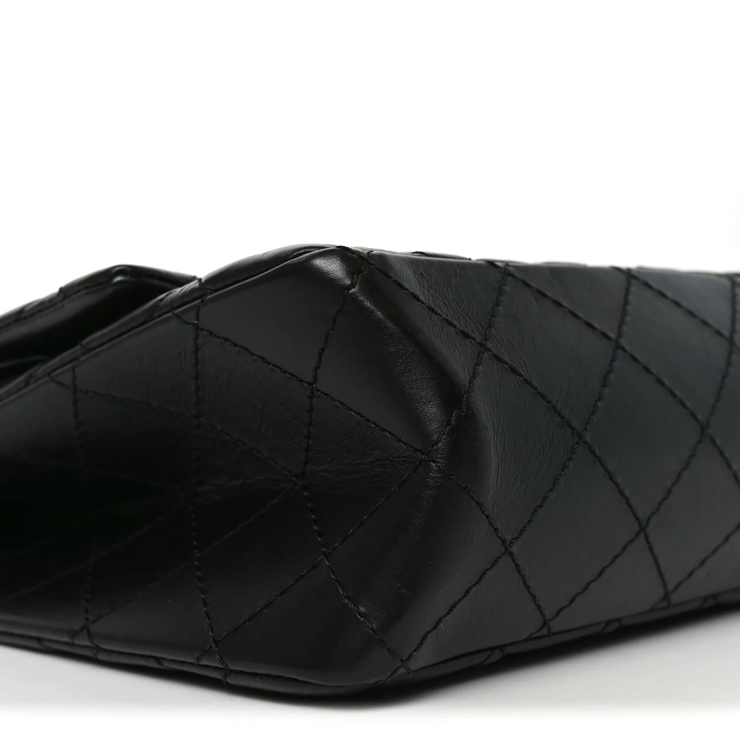 Aged Calfskin Quilted 2.55 Reissue 226 Flap Black - Top Club