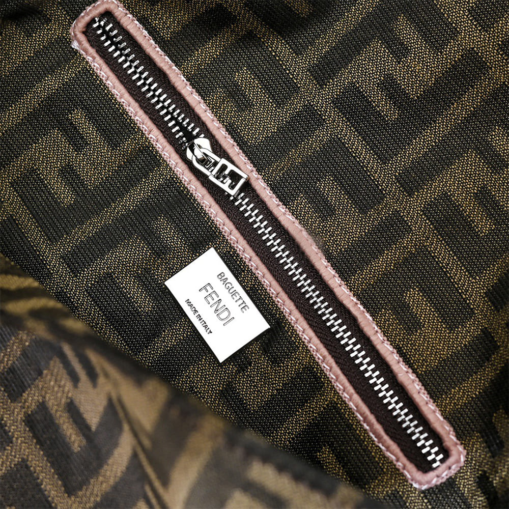 Fendi Baguette - Top Club