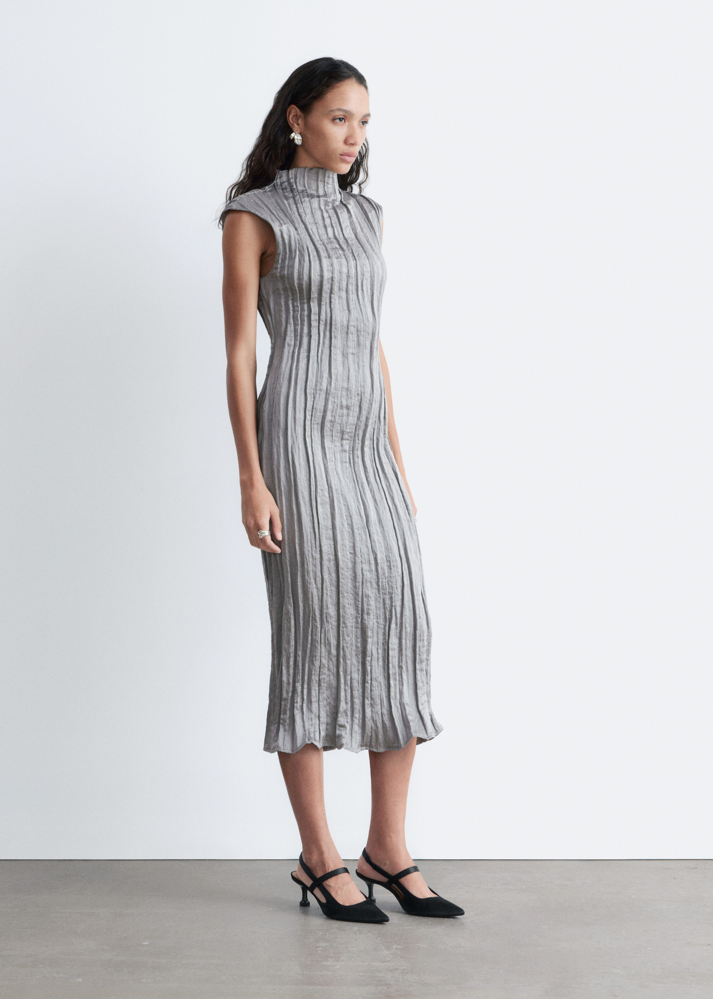 & Other Stories CRÊPE MIDI DRESS