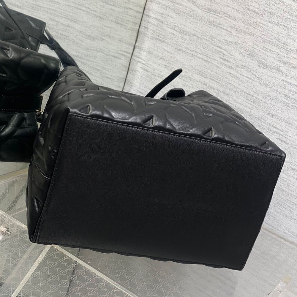 Medium Dior Toujours Bag - Top Club