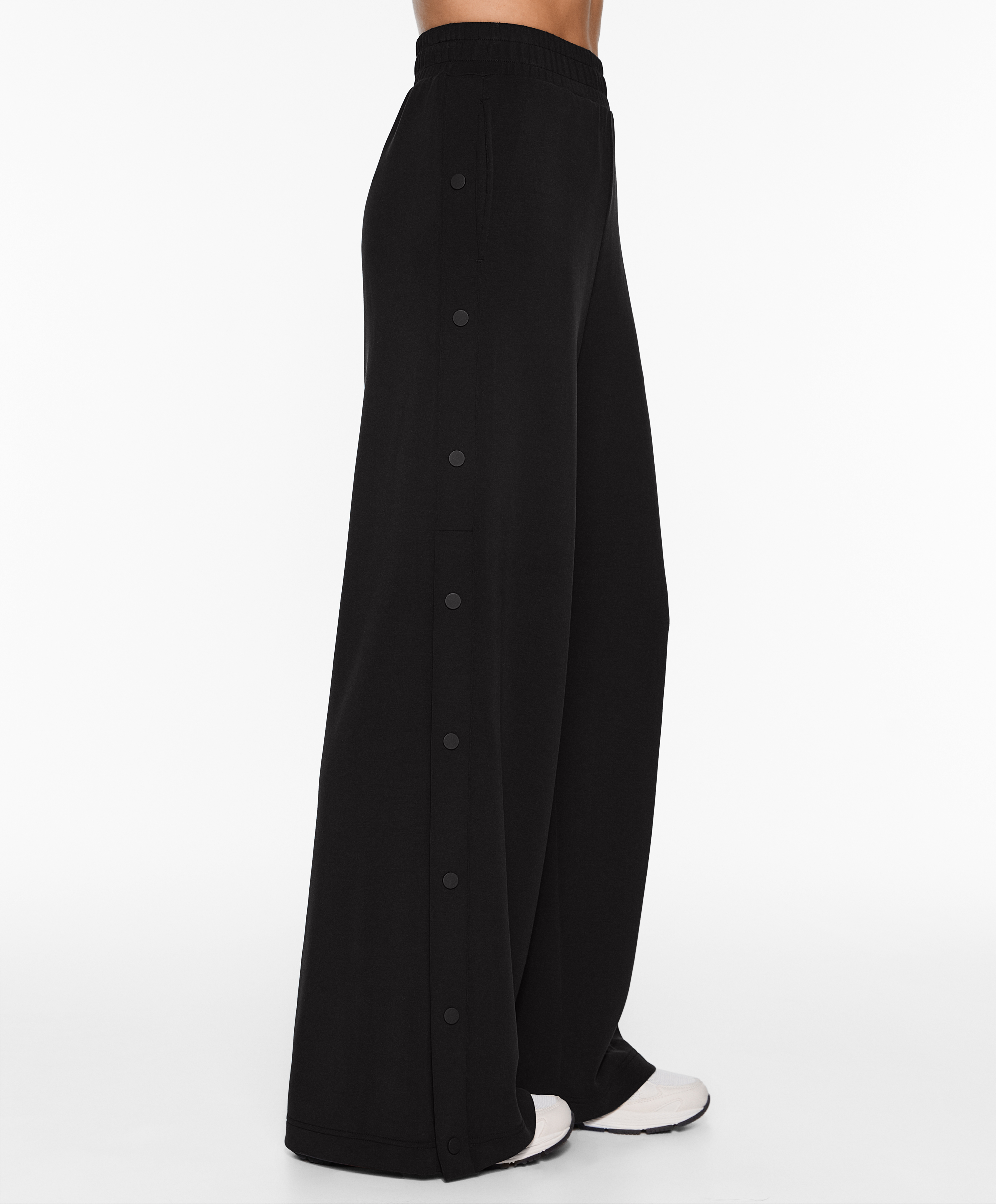 OYSHO Soft-touch wide, straight-leg trousers with modal and buttons