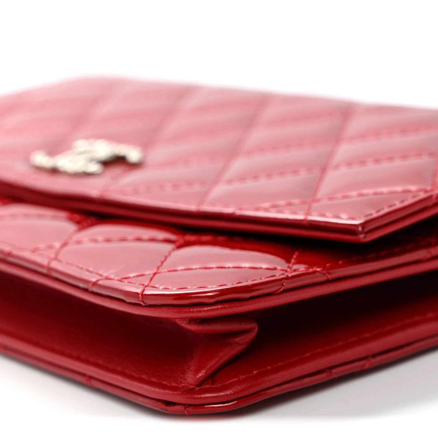 Patent Quilted Brilliant Wallet On Chain WOC Red - Top Club