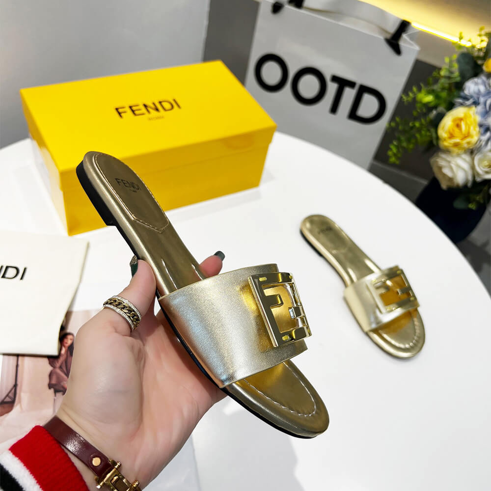 Fendi Baguette Slides - Top Club