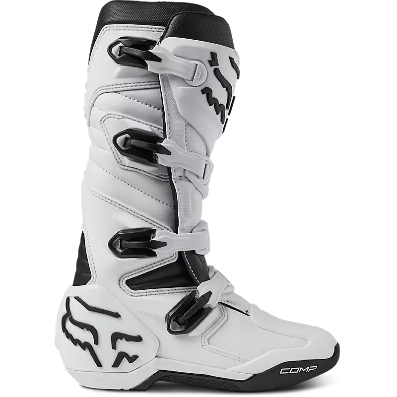 Complete boots