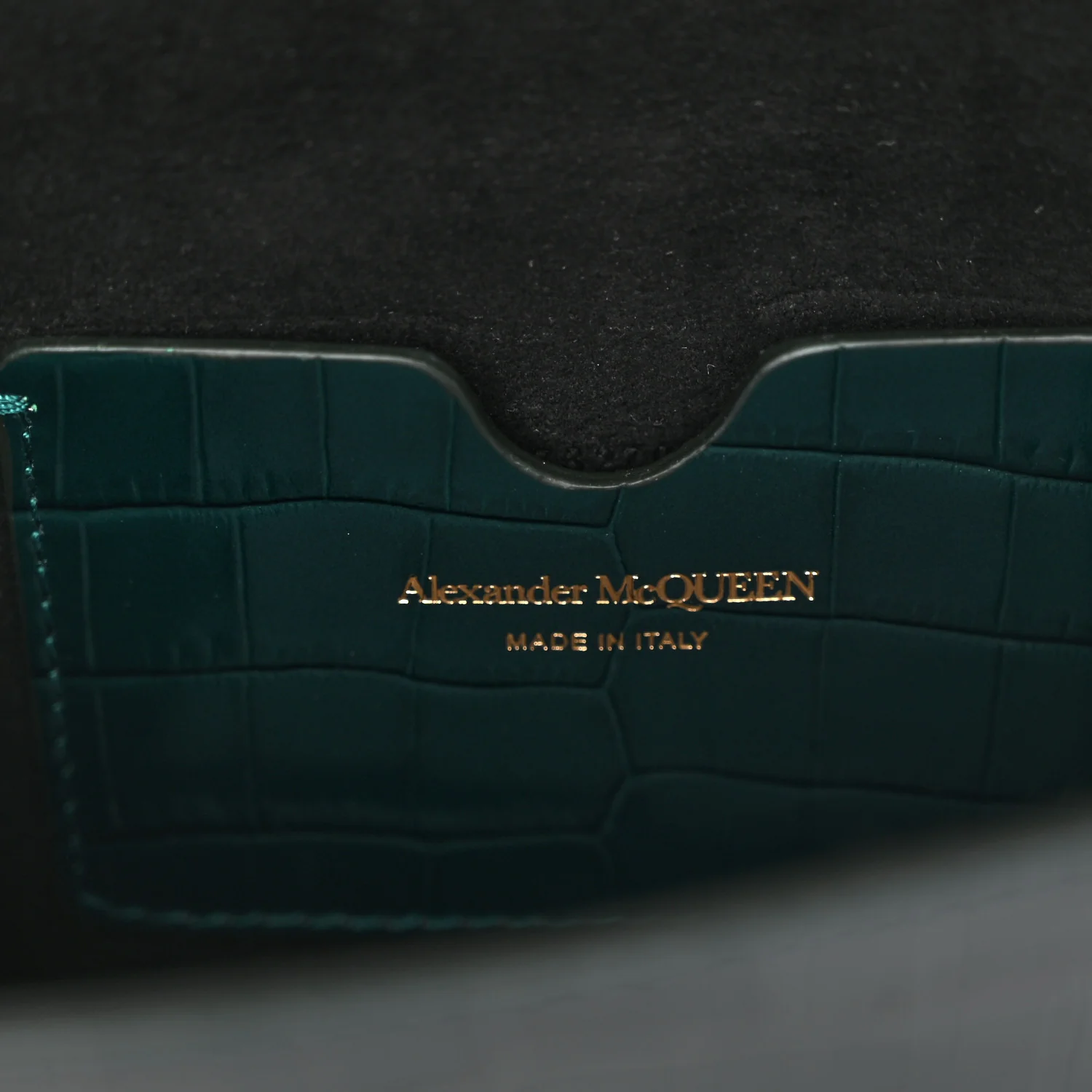 Glazed Calfskin Crocodile Embossed Small Skull Shoulder Bag Green - Top Club