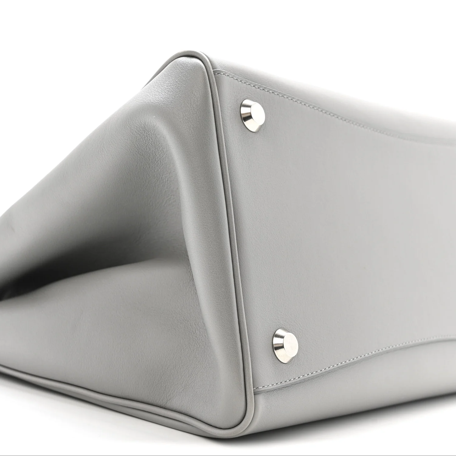Smooth Calfskin Hampton Carry All Bag Grey - Top Club