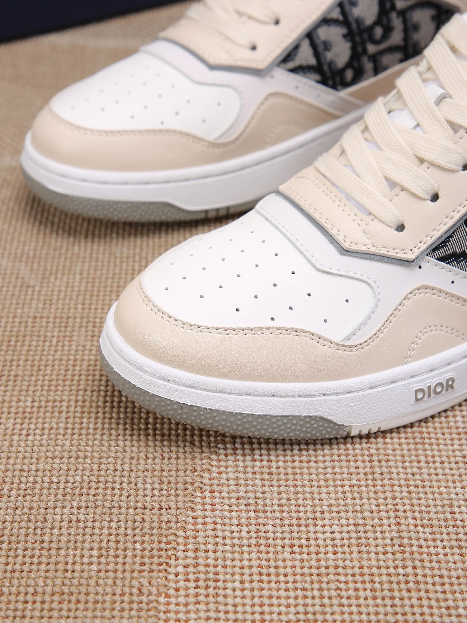 Dior Mens Sneakers Luxury Leather Casual Shoes With Oblique Pattern - Sneaker Replica Workshop