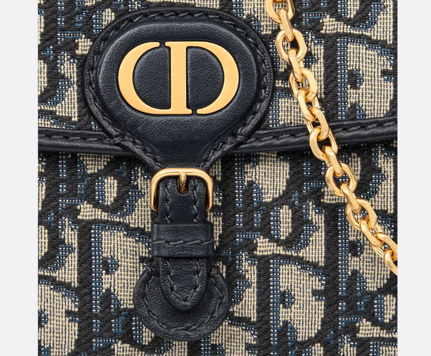 D BOBBY EAST-WEST POUCH WITH CHAIN - Top Club