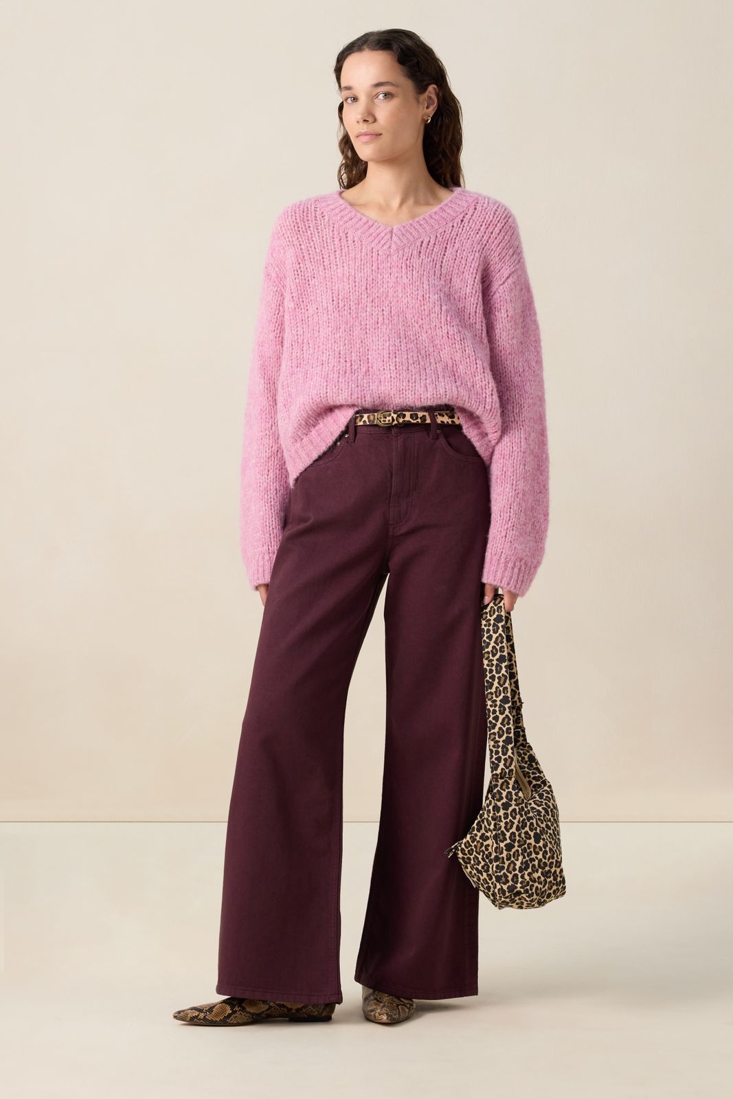 Roze trui met V-hals