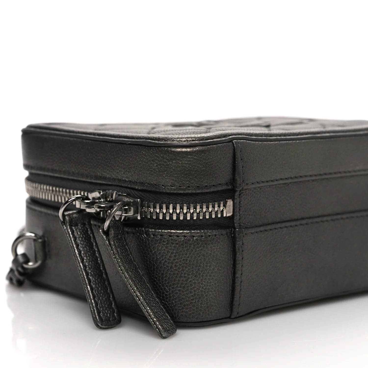 Metallic Caviar Quilted Small CC Filigree Vanity Case Dark Silver - Top Club