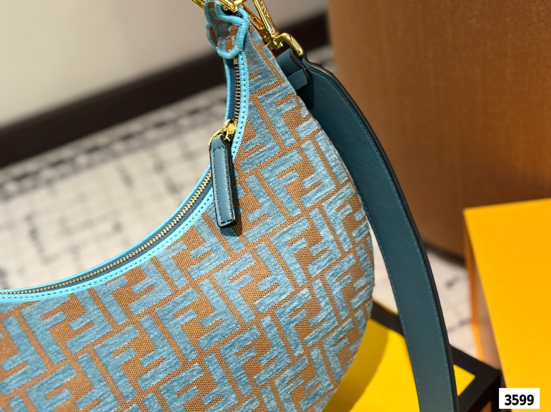 Fen 2025 new arrival graphy moon bag size:30 * 16cm - Top Club