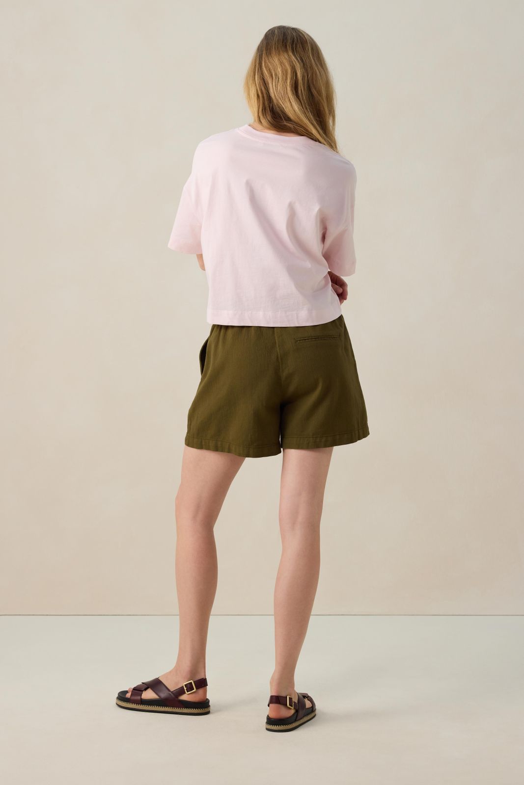 Donkergroene short