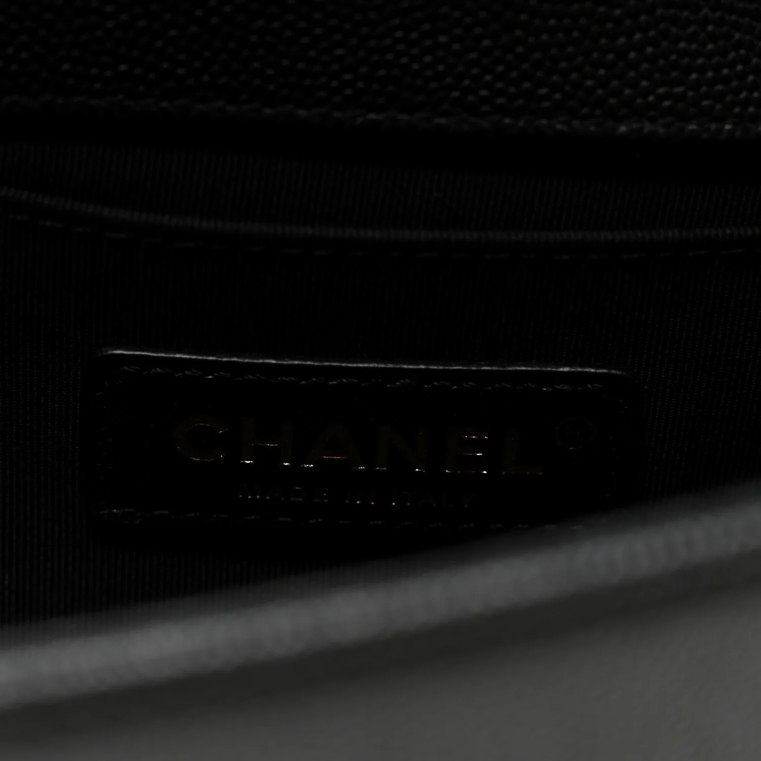 Caviar Quilted Medium Boy Flap Black - Top Club