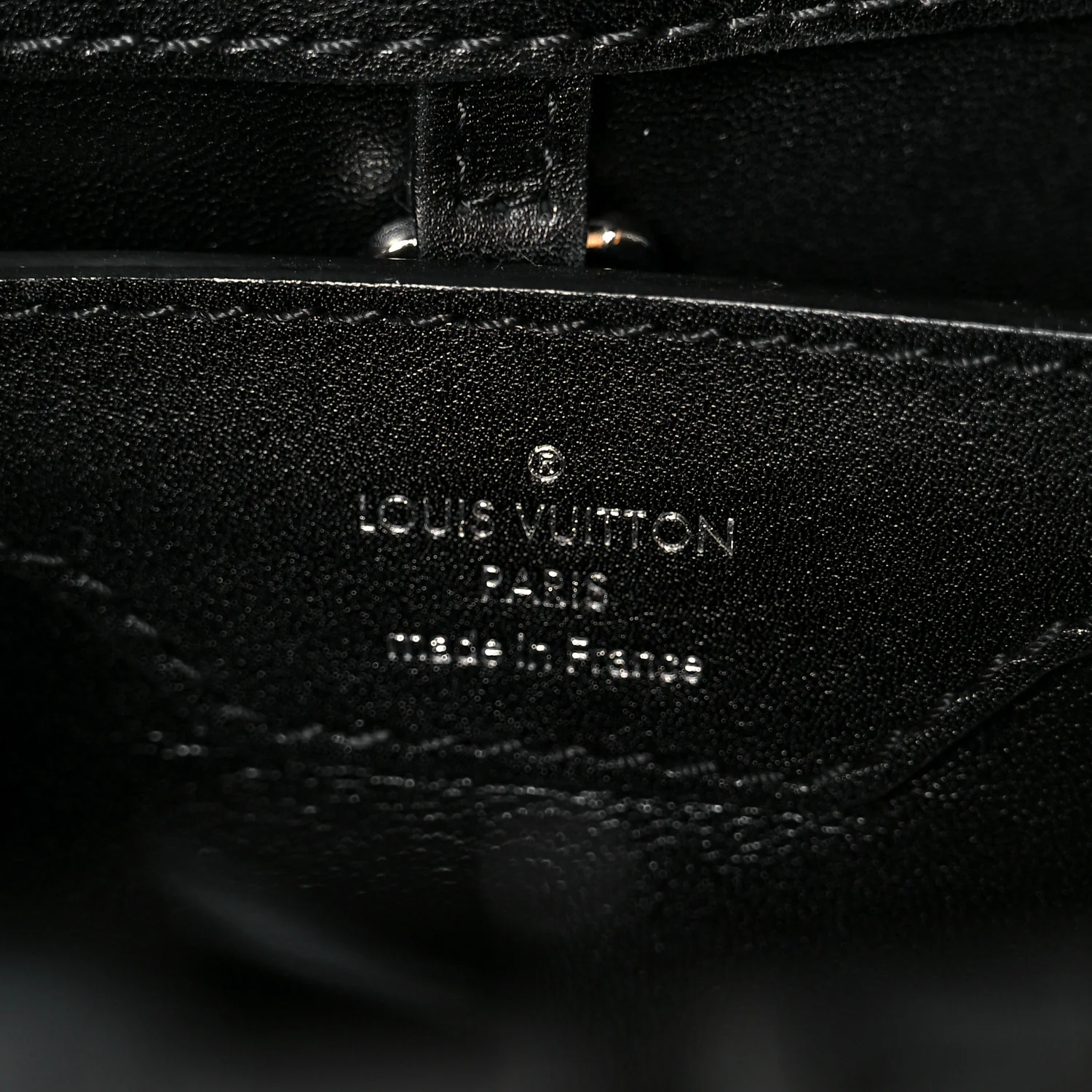 Calfskin Karung Beaded Shanghai Skyline Capucines BB Black - Top Club