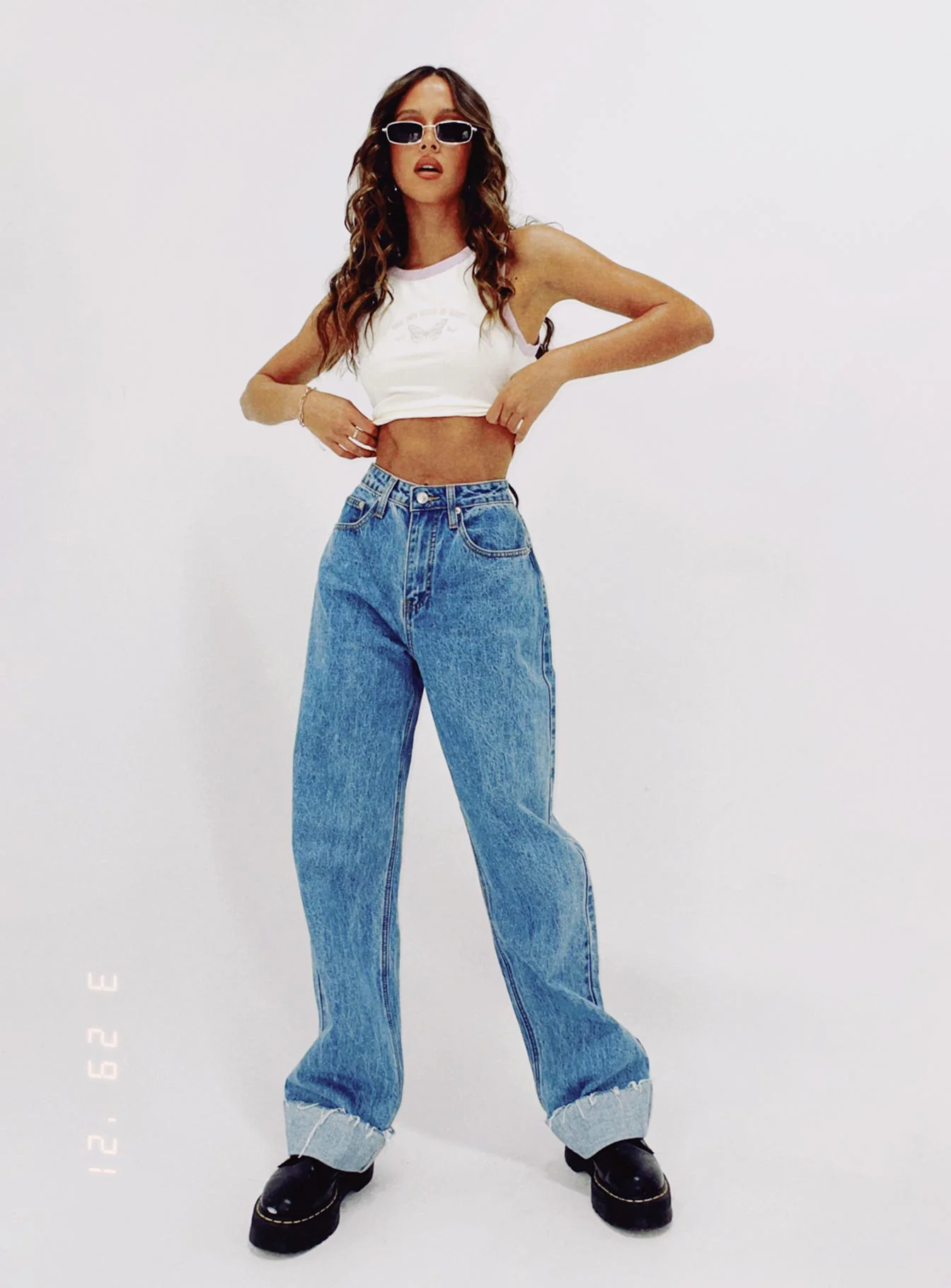 Ollie Mid Rise Straight Leg Jeans Mid Wash Denim