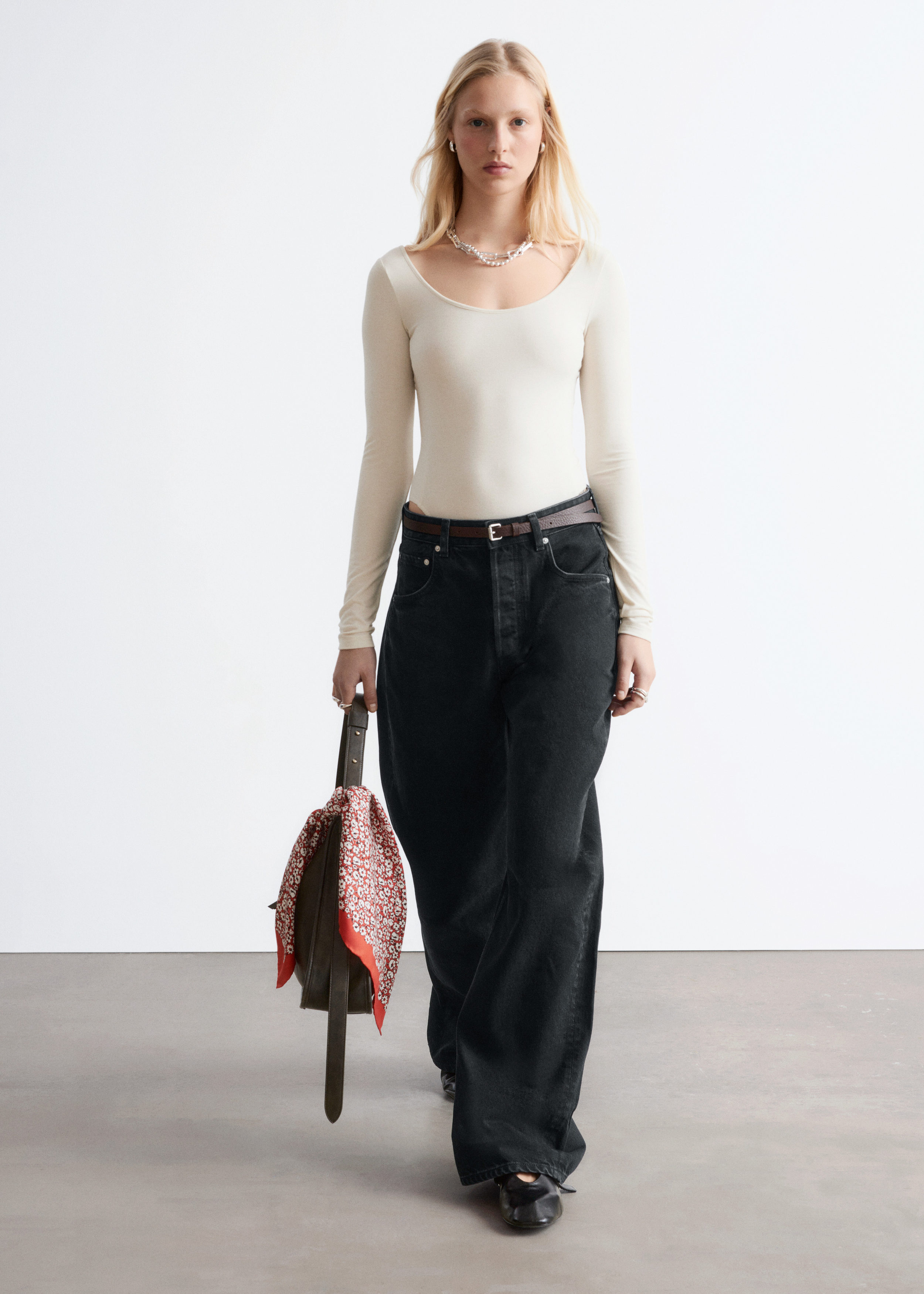 & Other Stories SCOOP-NECK BODYSUIT