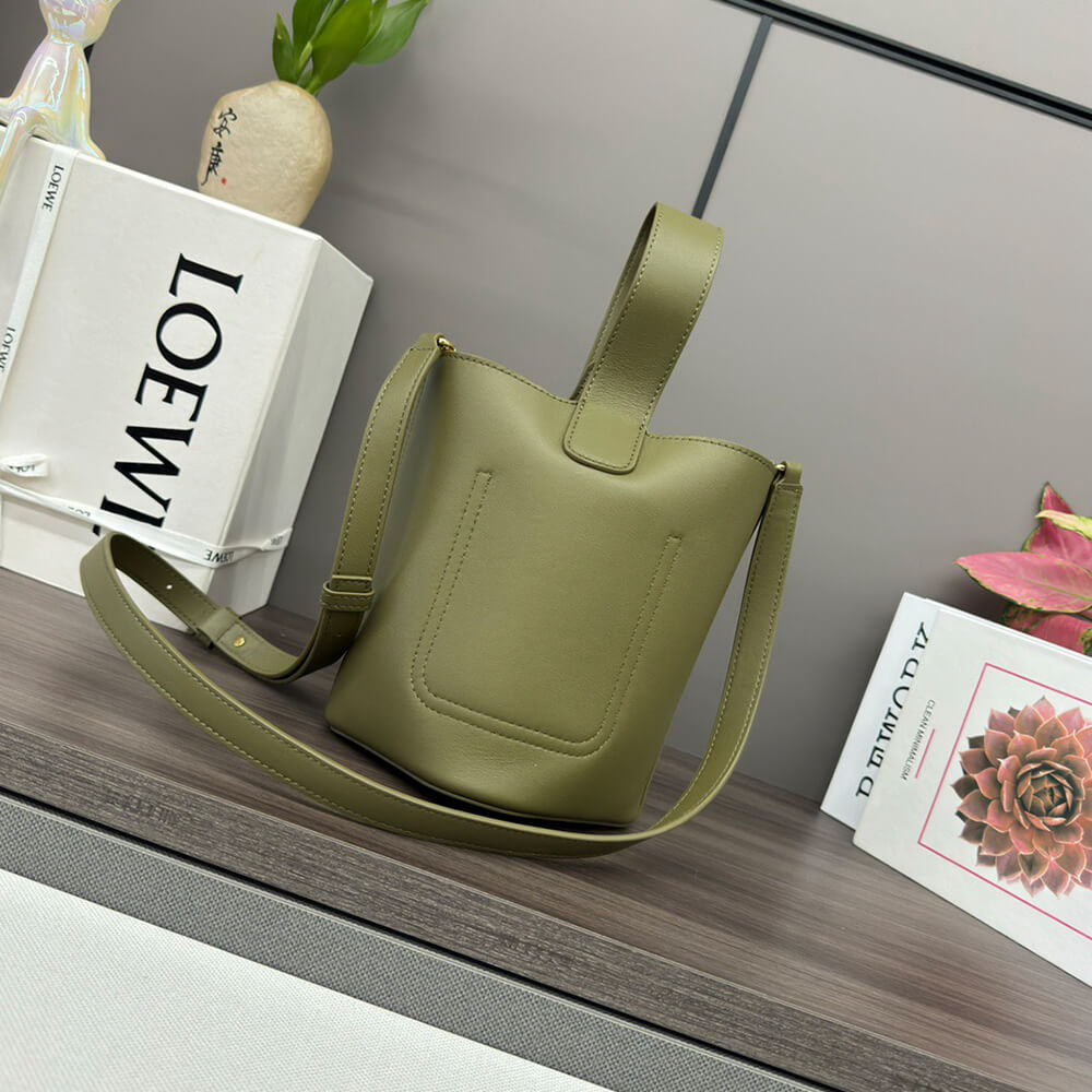LOEWE Mini Pebble bucket in smooth calfskin(high-end grade) - Top Club