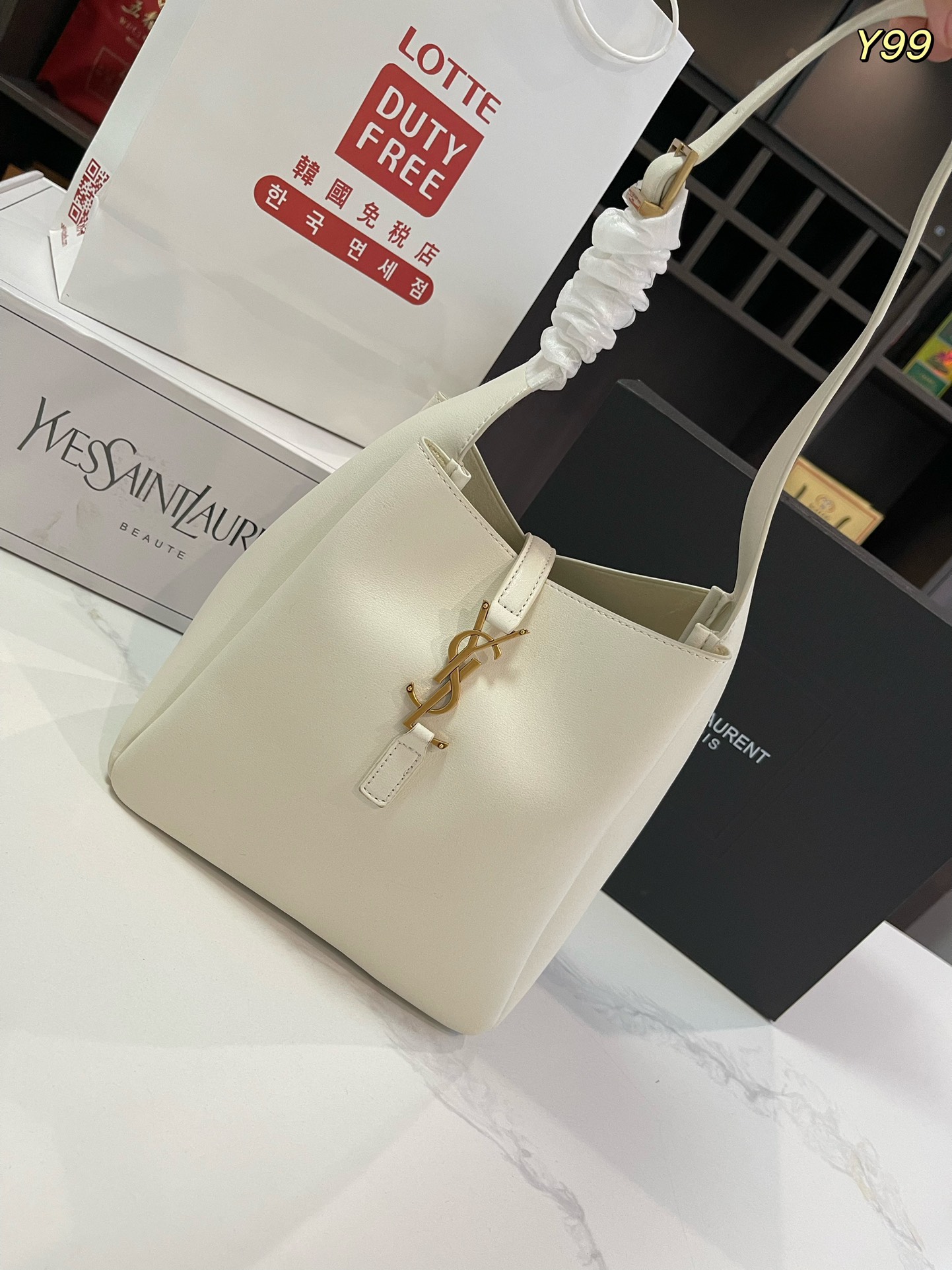 Y new arirval  hobo bag size: 21*21cm - Top Club