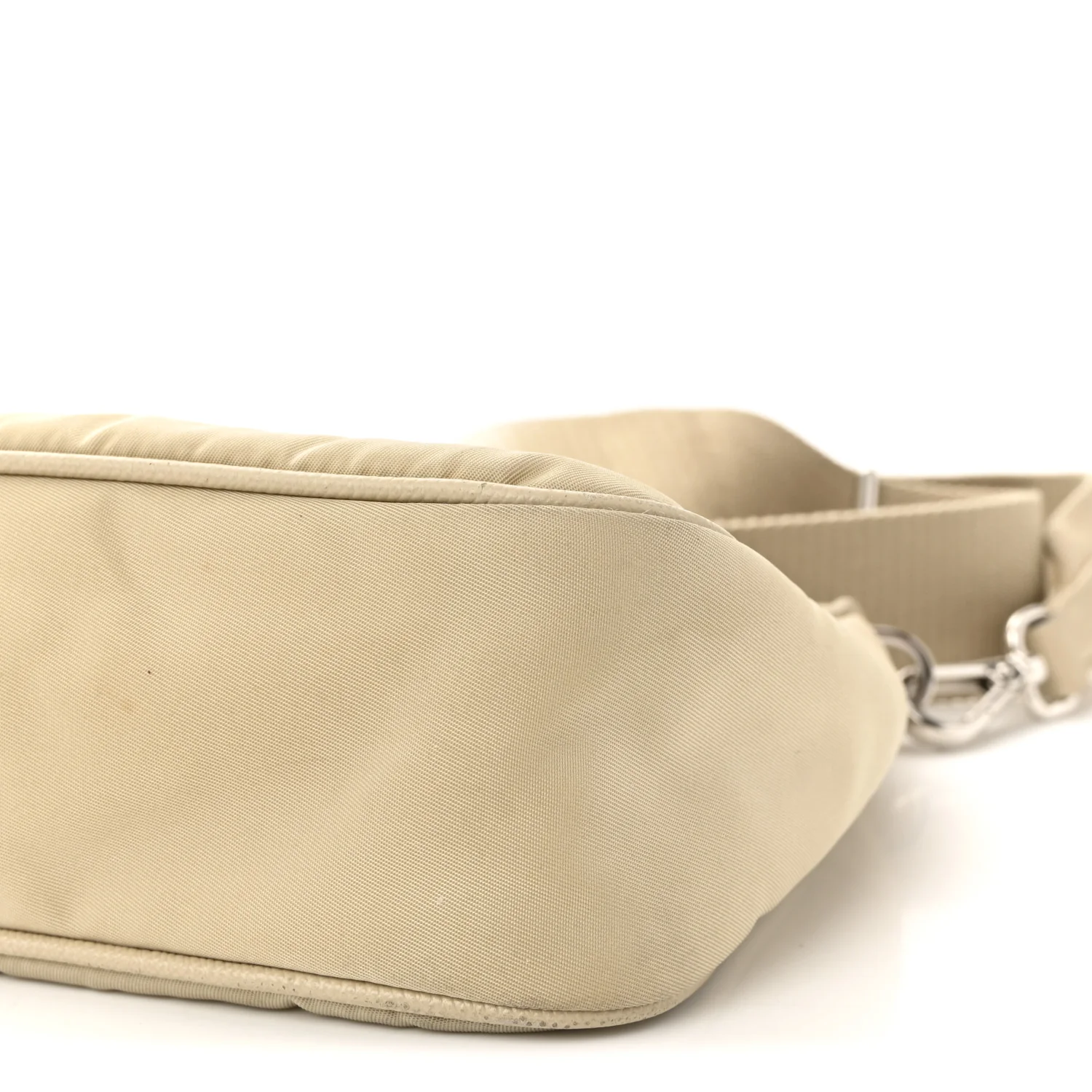 Re-Nylon Saffiano Re-Edition 2005 Shoulder Bag Deserto - Top Club