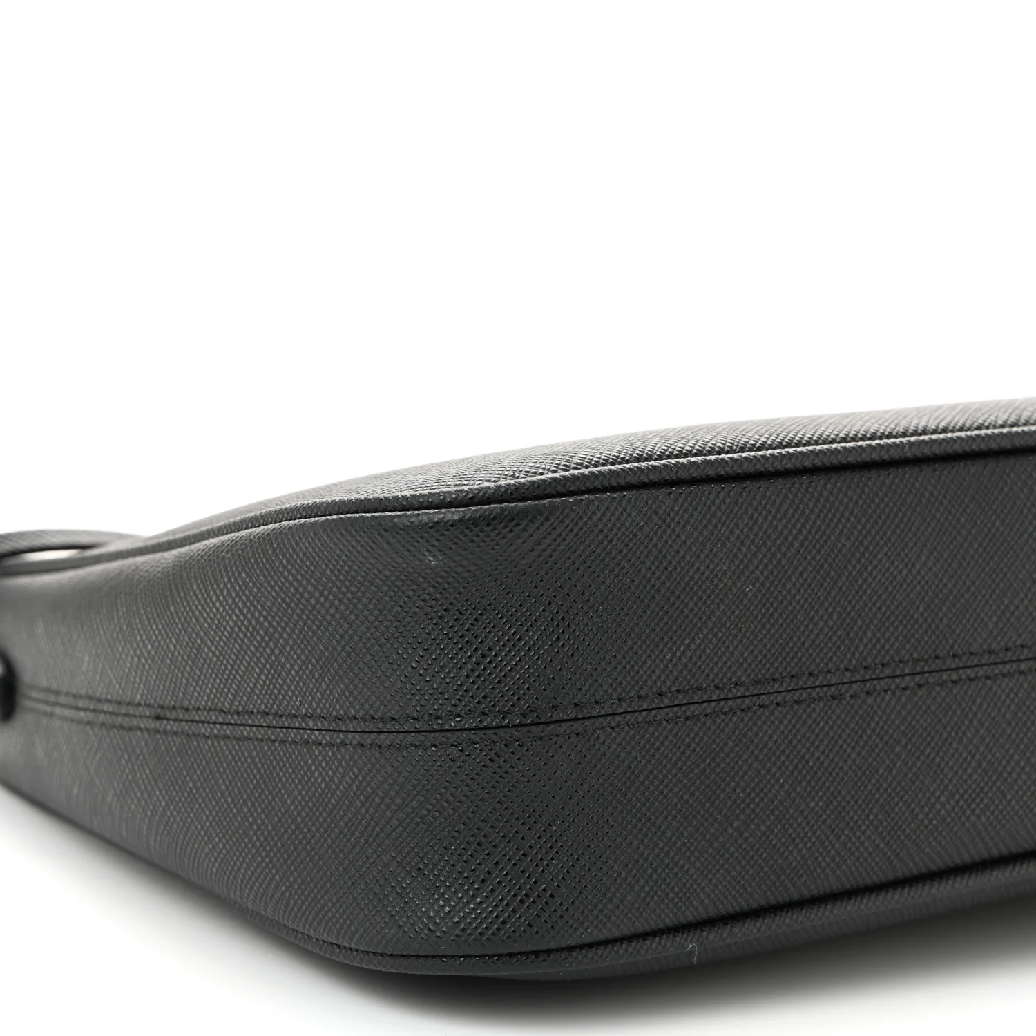 Saffiano Lux Re-Edition 2005 Shoulder Bag Black - Top Club