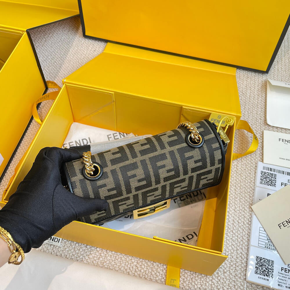 Fendi Baguette Chain Midi - Top Club