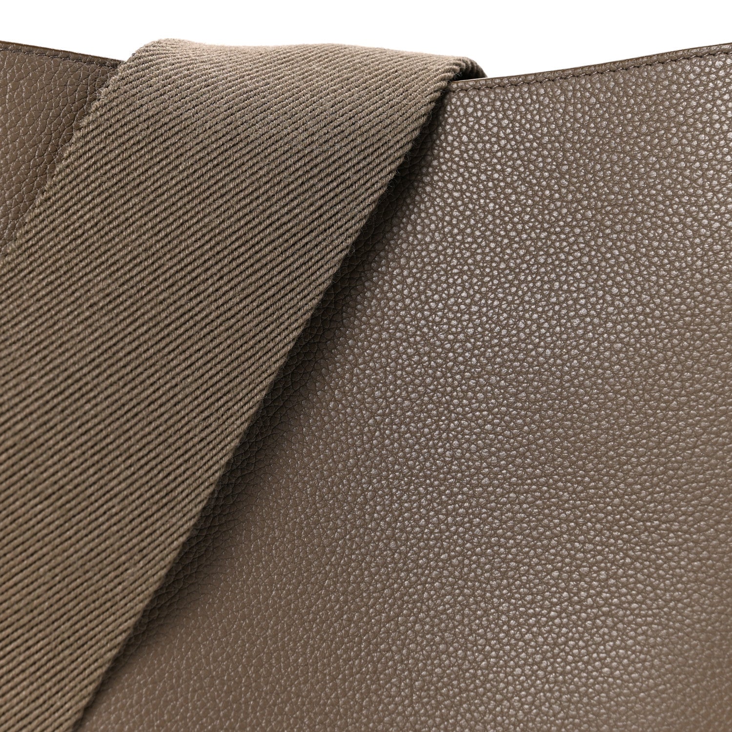 Soft Grained Calfskin Small Sangle Bucket Bag Taupe - Top Club