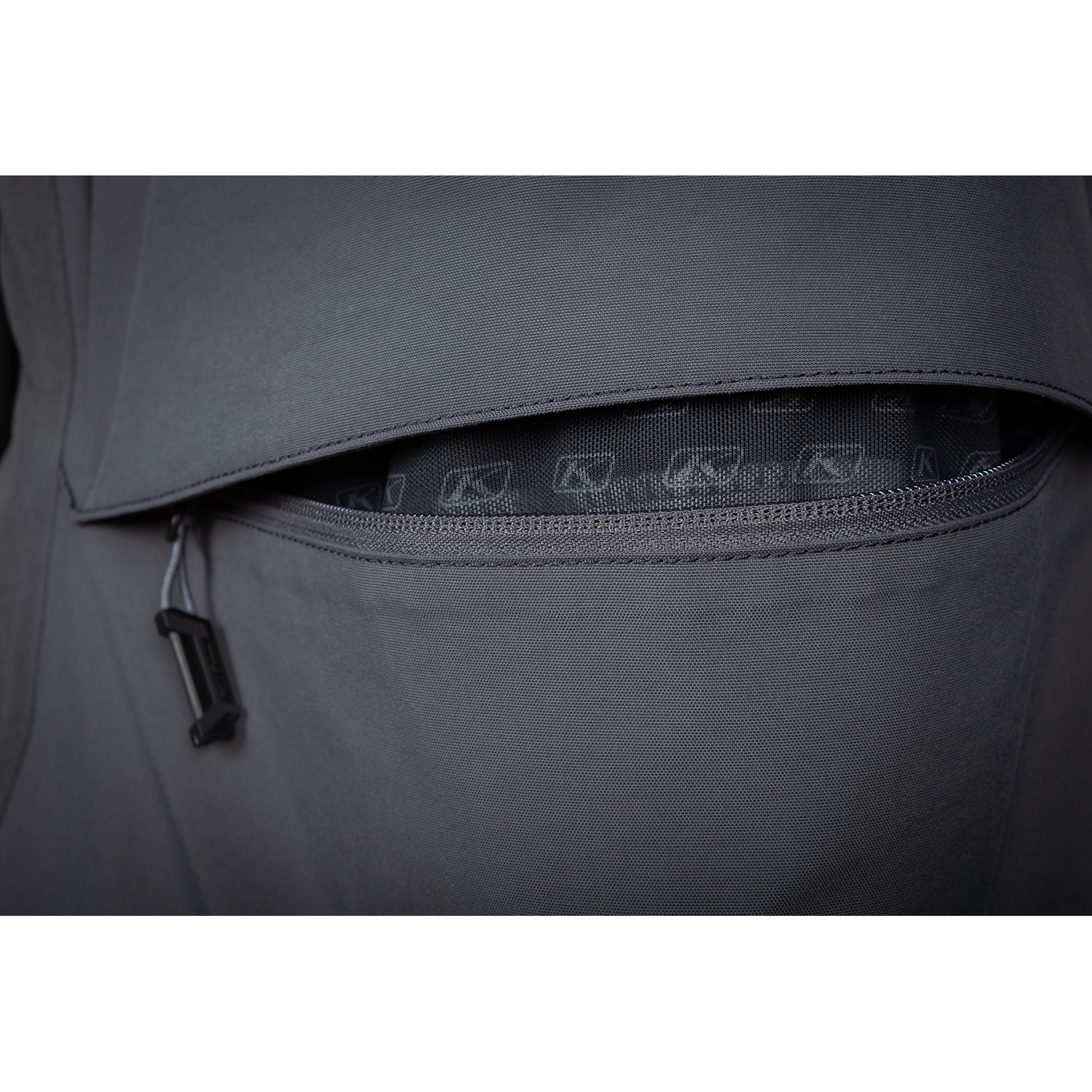 Strata jacket