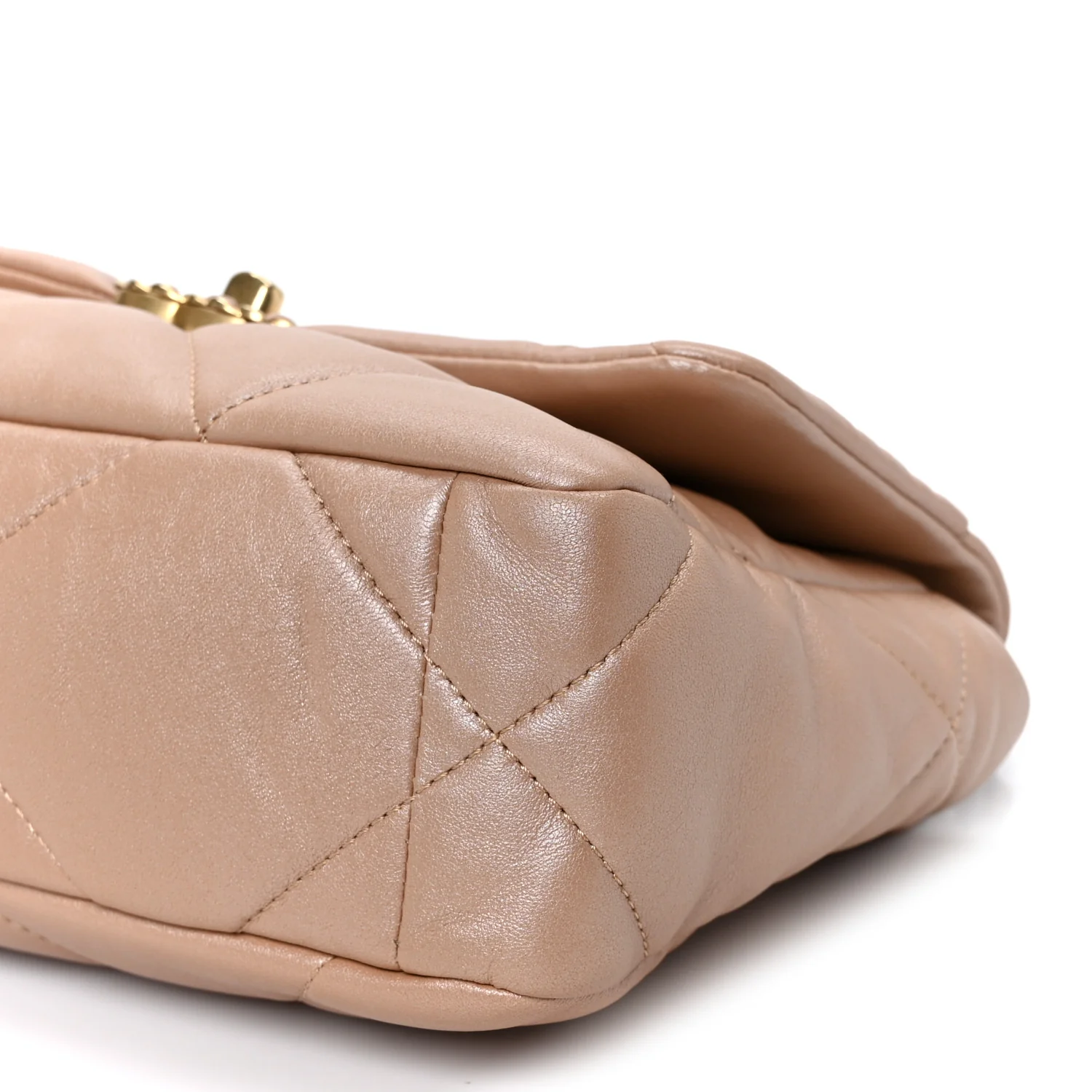 Shiny Lambskin Quilted Medium Chanel 19 Flap Beige - Top Club