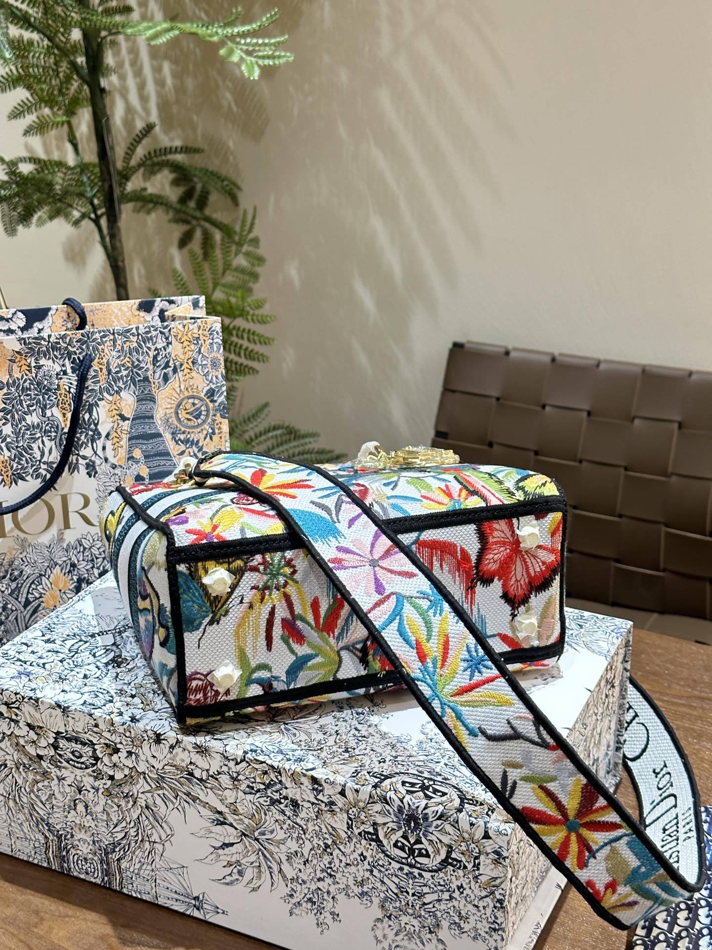D lady bag size; 24 cm - Top Club