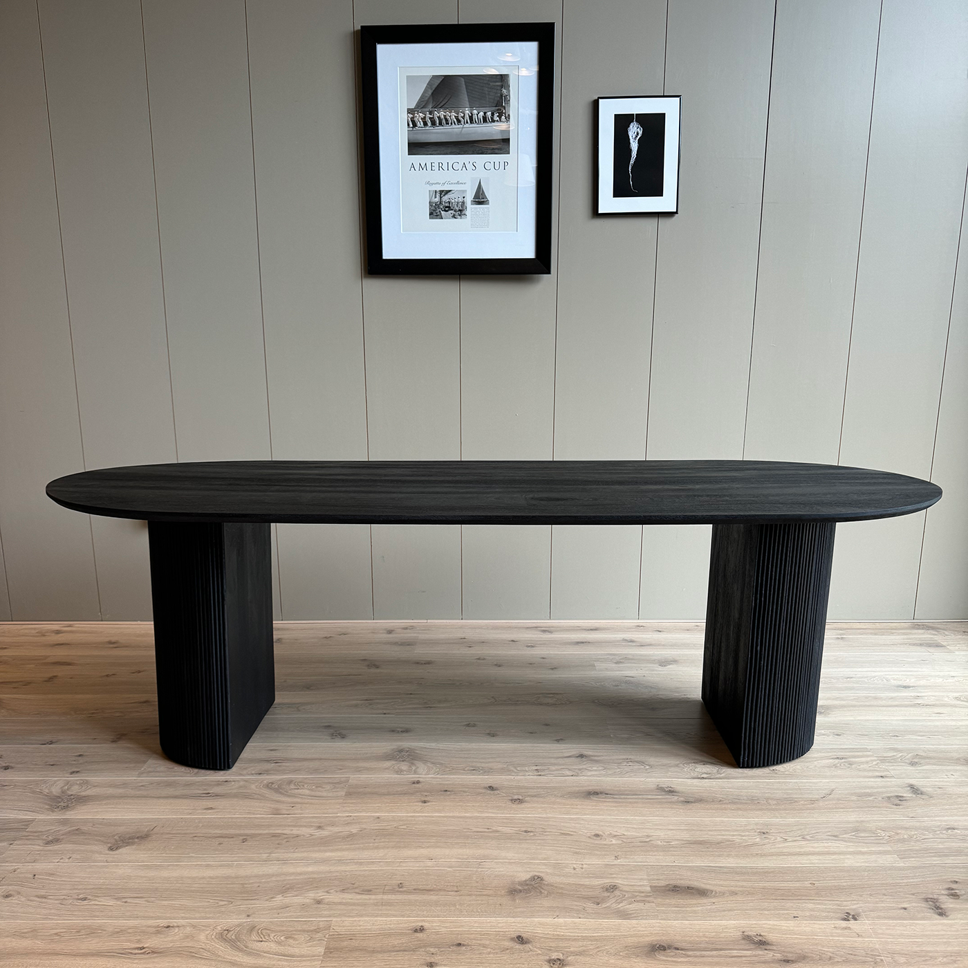Old Inn wonen eetkamertafel Luca zwart ovaal- 240 cm