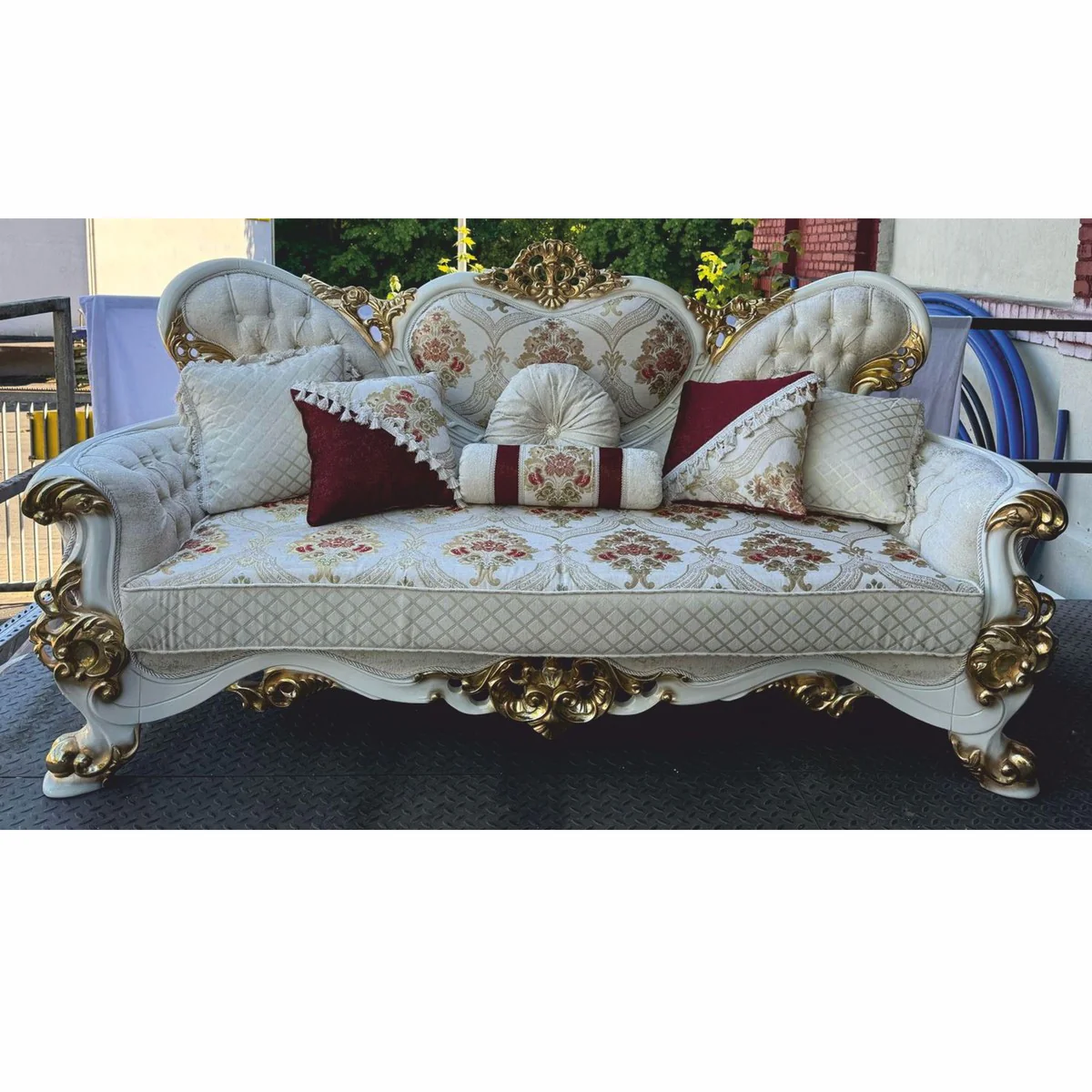 Luxury Baroque Living Room Sofa Cream / White / Gold 220 cm - Baroque Furniture