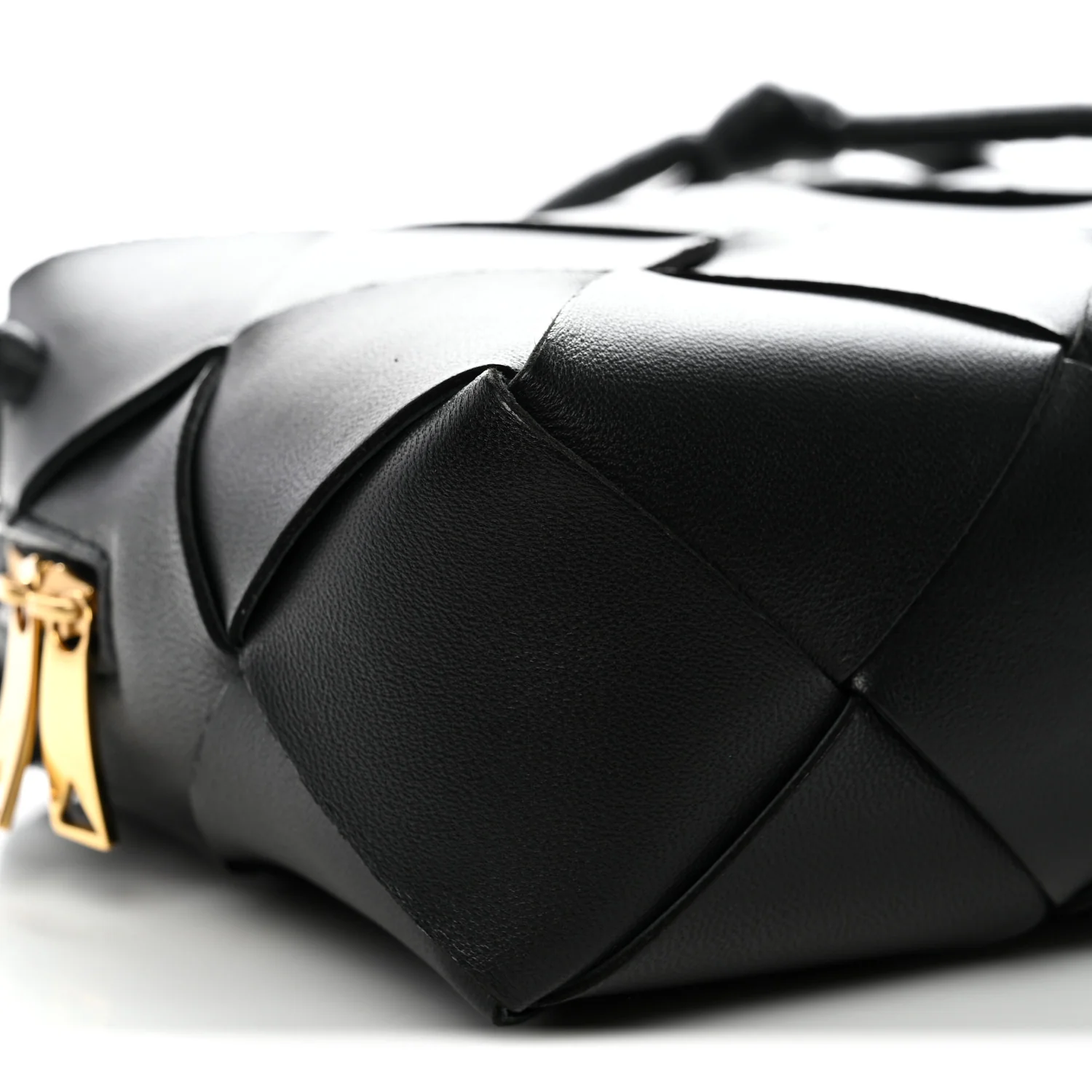 Lambskin Maxi Intrecciato Small Cassette Camera Bag Black - Top Club