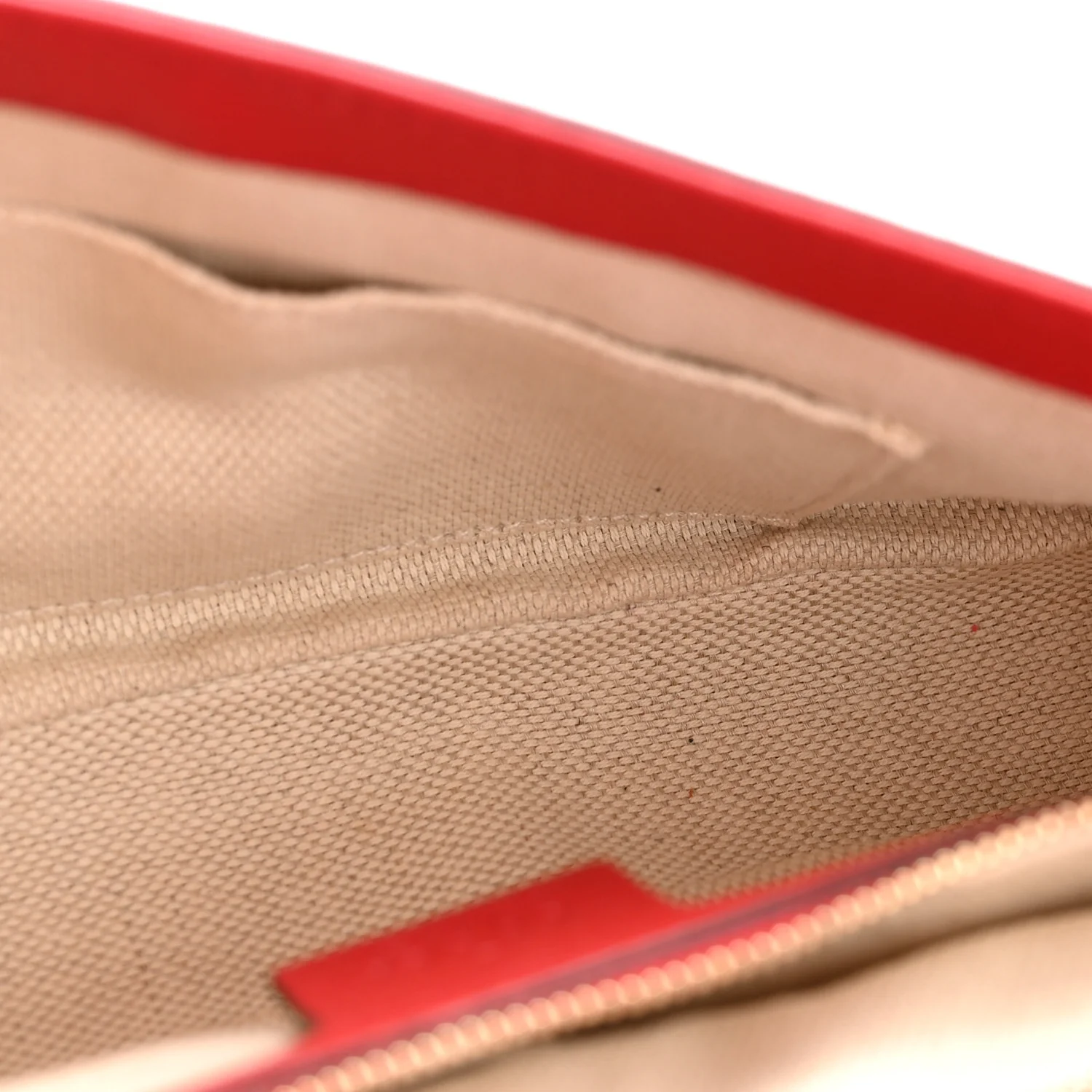 Pebbled Calfskin Medium Soho Flap Crossbody Tabasco Red - Top Club